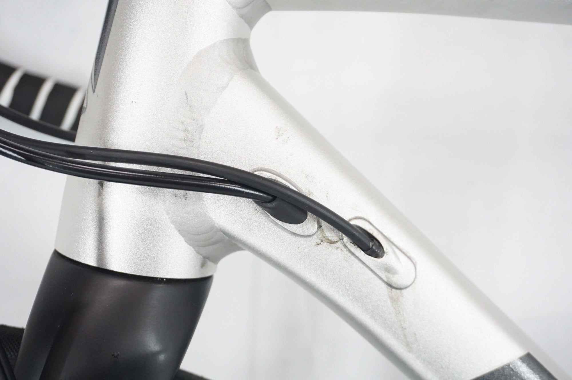 NESTO 「ネスト」 ALTERNA DISC 2025年モデル ロードバイク / 阪急塚口店