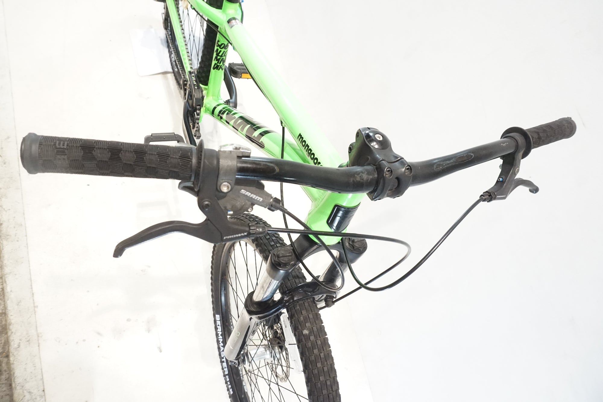 MONGOOSE 「マングース」 FIREBALL 2018年モデル 26インチ マウンテンバイク / 横浜戸塚店