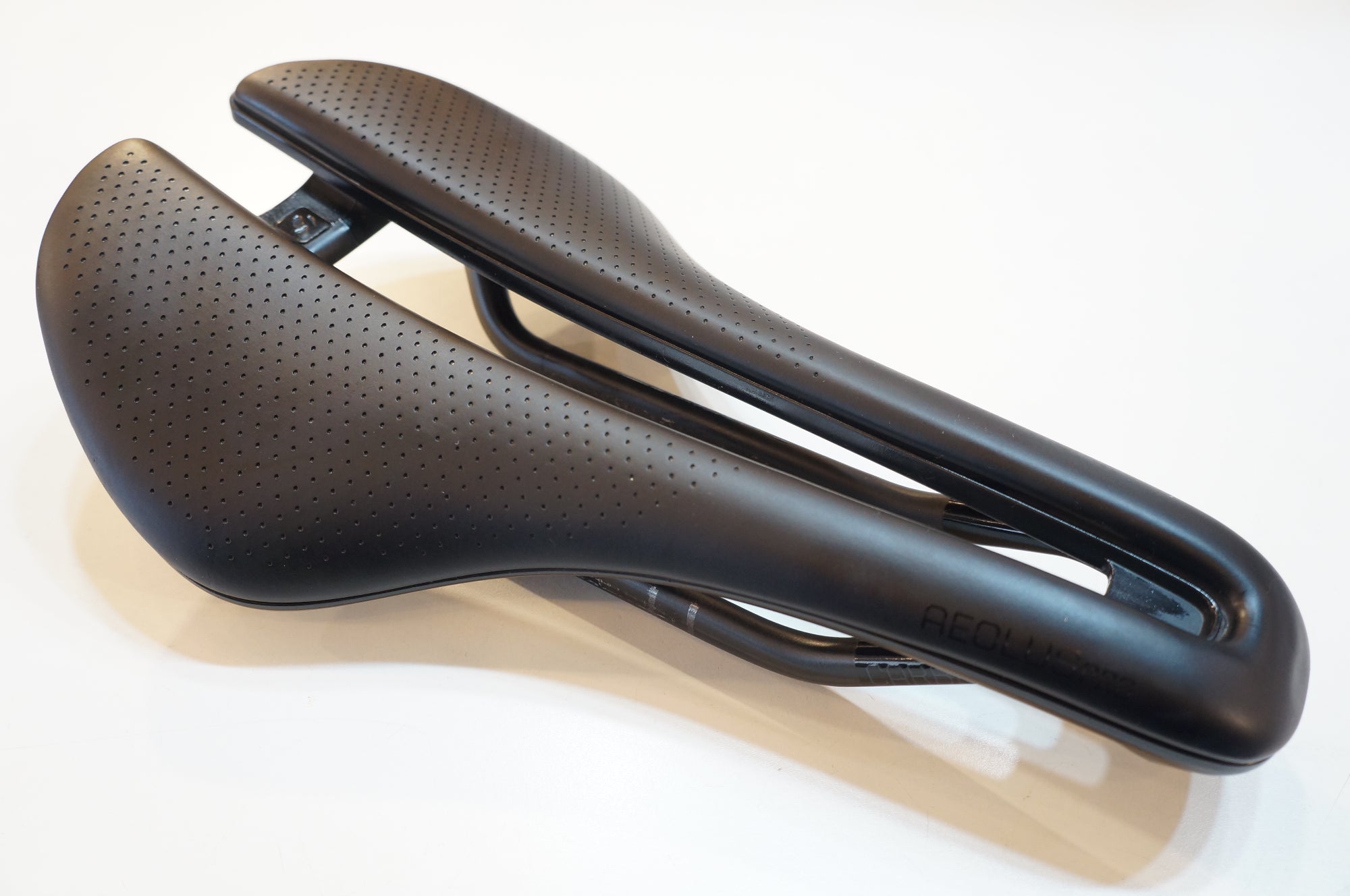 G*e様 未使用 ボントレガー アイオロス PRO サドル BONTRAGER 「ボントレガー」 AEOLUS PRO サドル / バイチャリ浦和