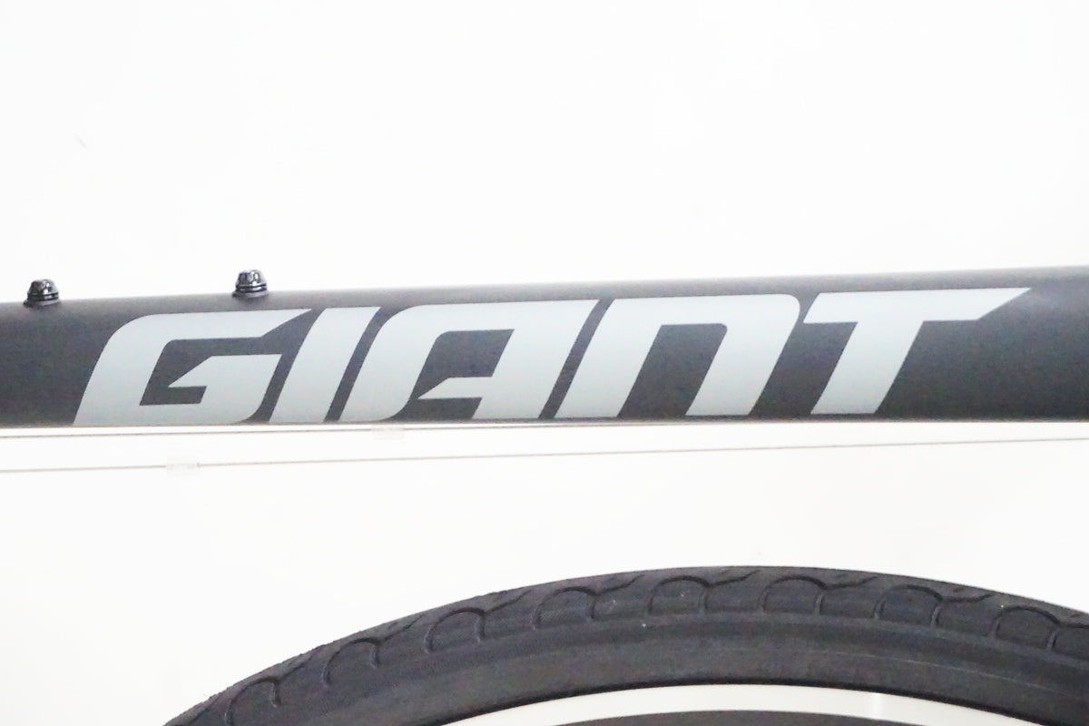 GIANT「ジャイアント」 ESCAPE R3 2026年モデル クロスバイク/ 京都西院店