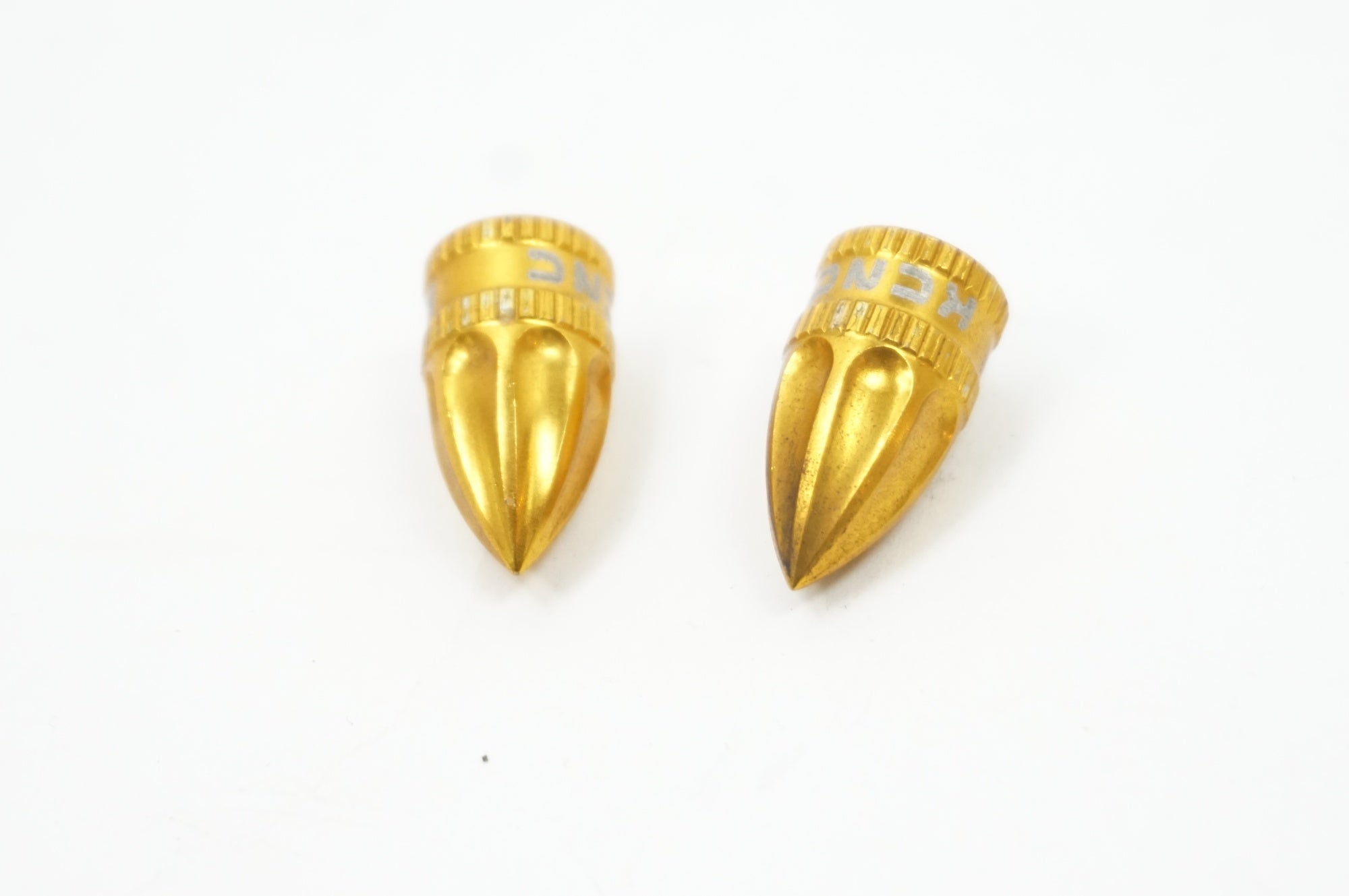 KCNC 「ケーシーエヌシー」 米式バルブキャップ / 川越店