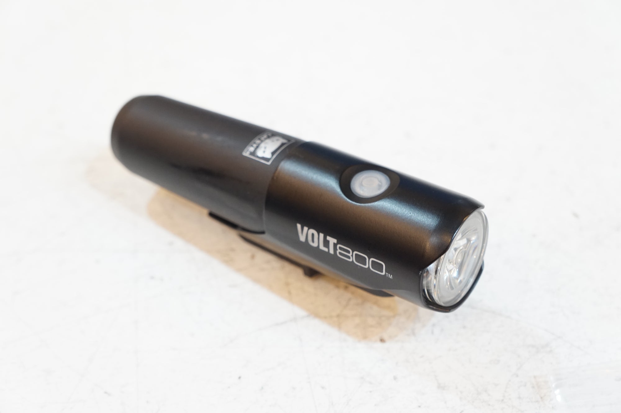 CATEYE 「キャットアイ」 VOLT800 フロントライト / バイチャリ浦和ベース