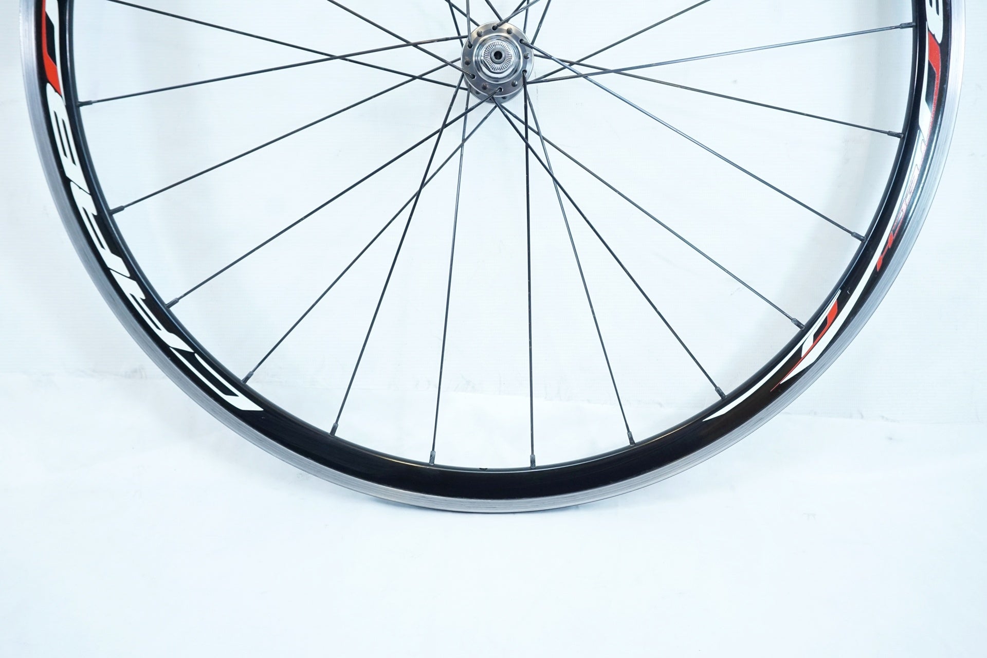 CARBOTECH 「カーボテック」 シマノ10S ホイールセット / 有明ガーデン店