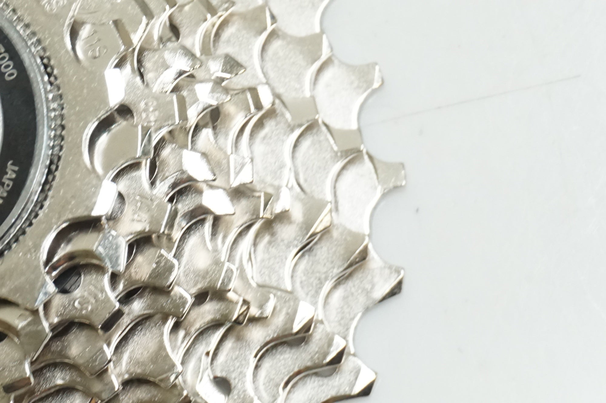 SHIMANO 「シマノ」 105 CS-R7000 12-25T スプロケット / 大宮店