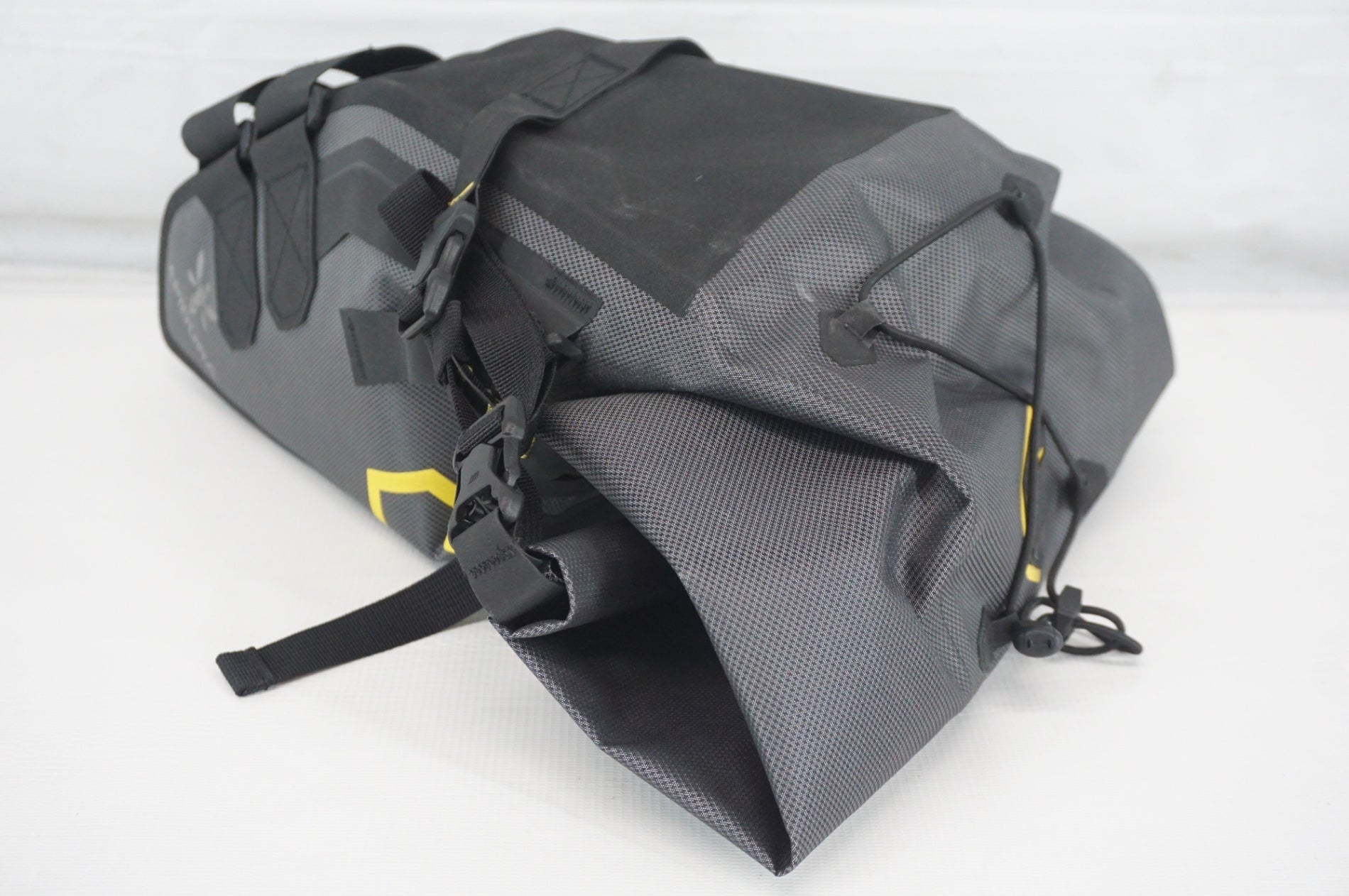 APIDURA 「アピデュラ」 EXPEDITION SADDLE PACK サドルバッグ / 阪急塚口店