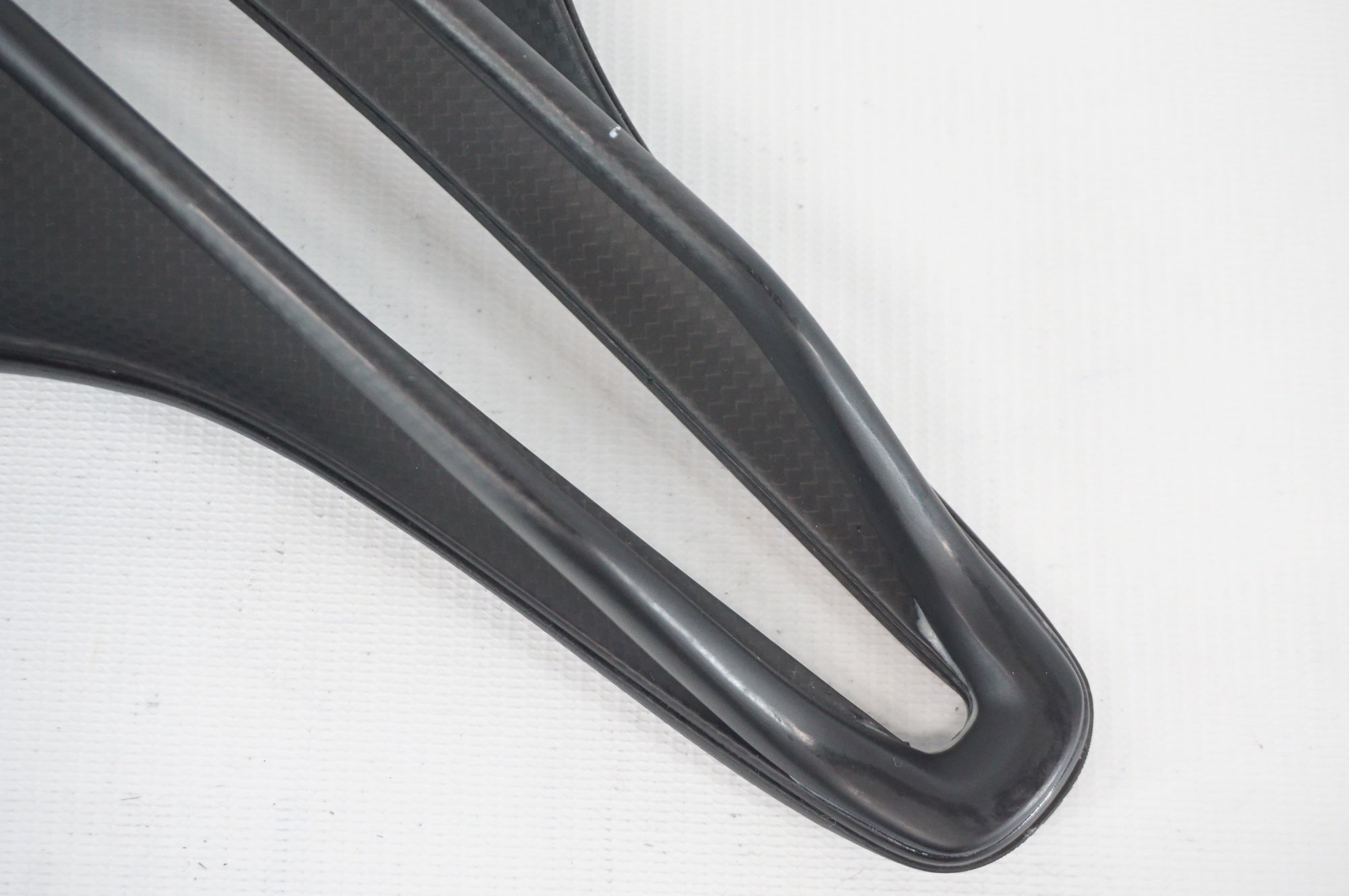 TREK 「トレック」 AEOLUS RSL AIRLOOM サドル / 阪急塚口店