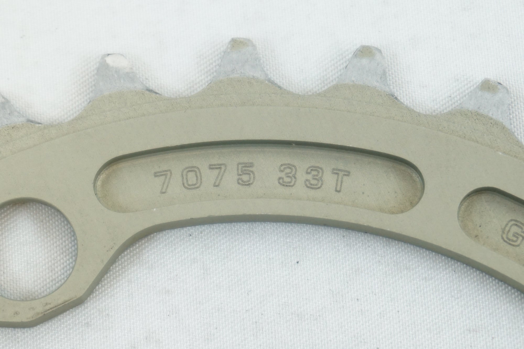 E-THIRTEEN 「イーサーティーン」 チェーンリングセット / 有明ガーデン店