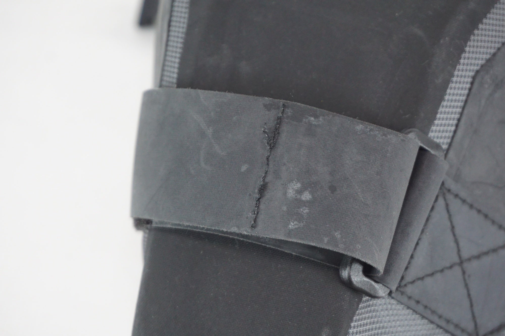 APIDURA 「アピデュラ」 エクスペディション 9L サドルパック / 阪急塚口店