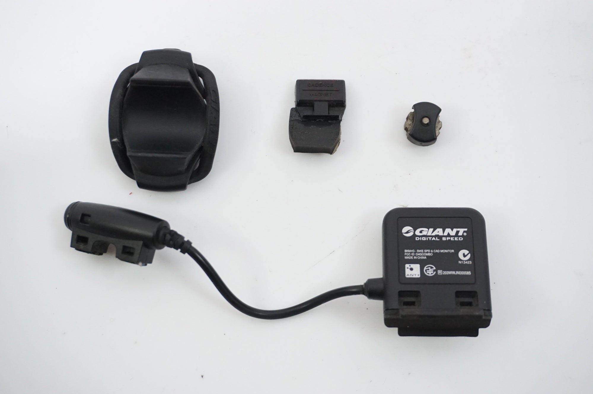 GIANT 「ジャイアント」 CONTINUUM SYNC サイクルコンピューター / 中目黒店