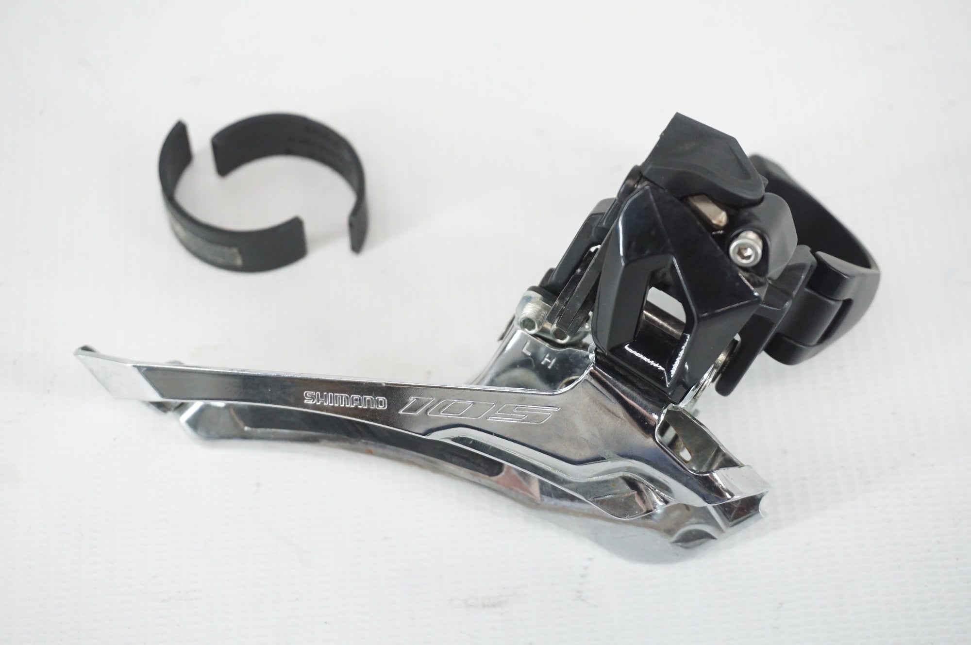 SHIMANO 「シマノ」 105 FD-R7000 Φ31.8 フロントディレイラー / 阪急