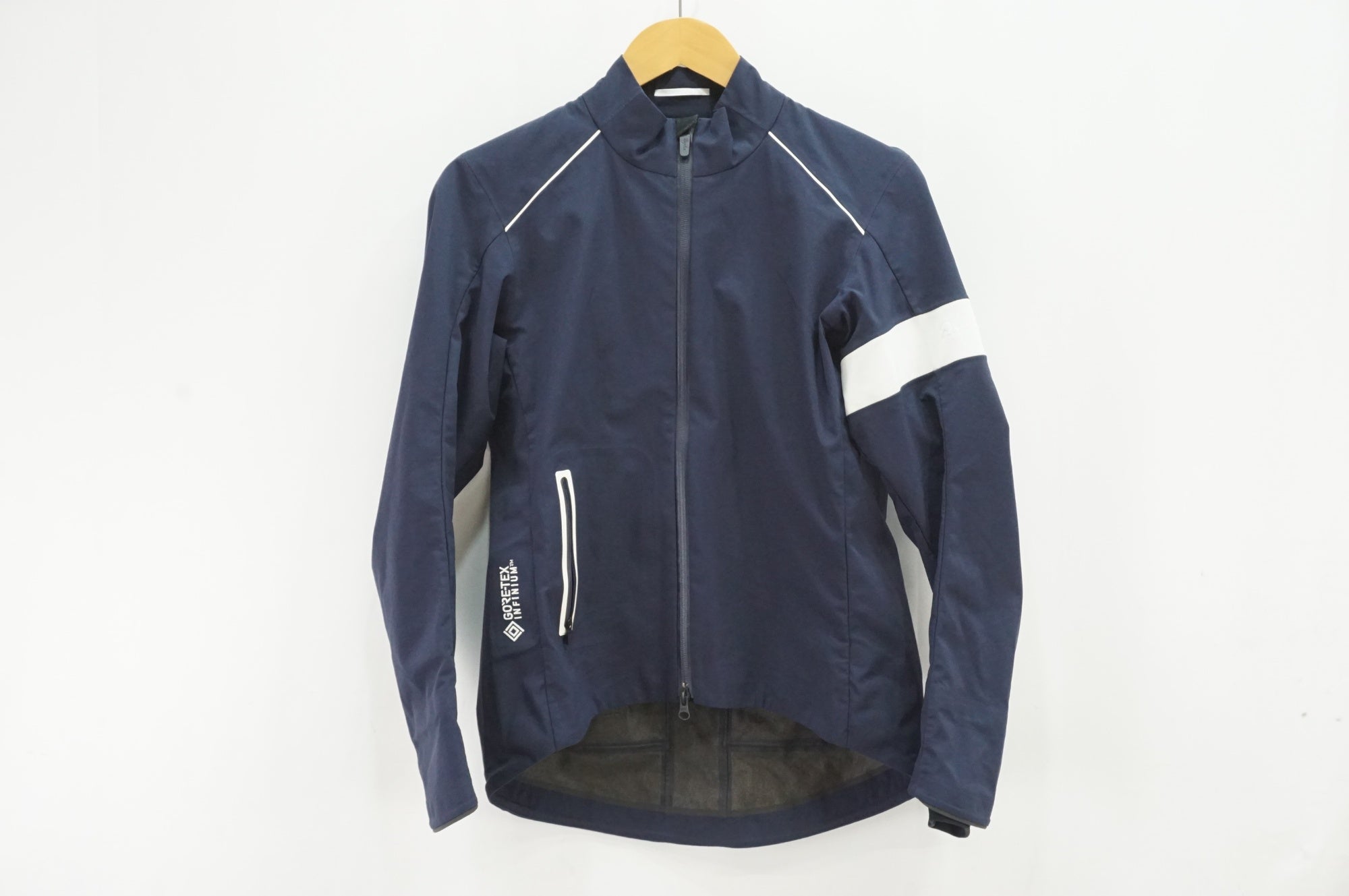 RAPHA 「ラファ」 WOMEN’S CLASSIC GORE-TEX WINTER ジャケット / 大宮店