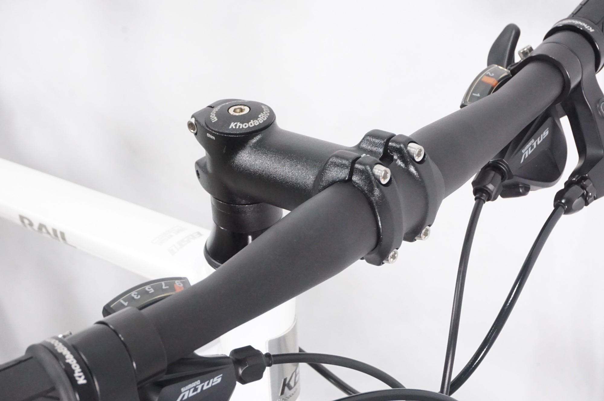 KHODAABLOOM 「コーダーブルーム」 RAIL 700 2023年モデル クロスバイク / AKIBA店