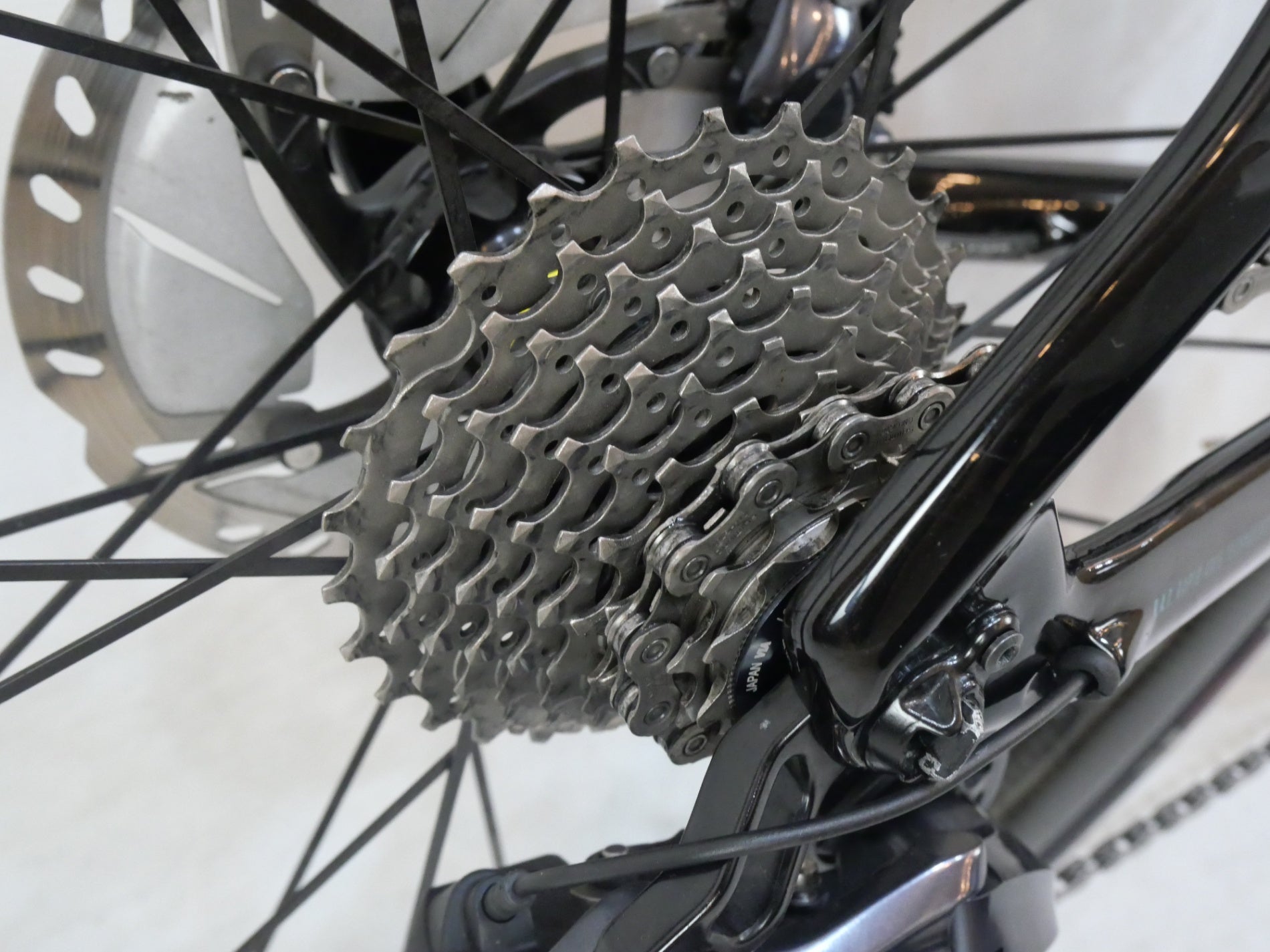 FOCUS 「フォーカス」 IZALCO MAX DISC 9 ULTEGRA Di2 2020年モデル ロードバイク / バイチャリ浦和ベース