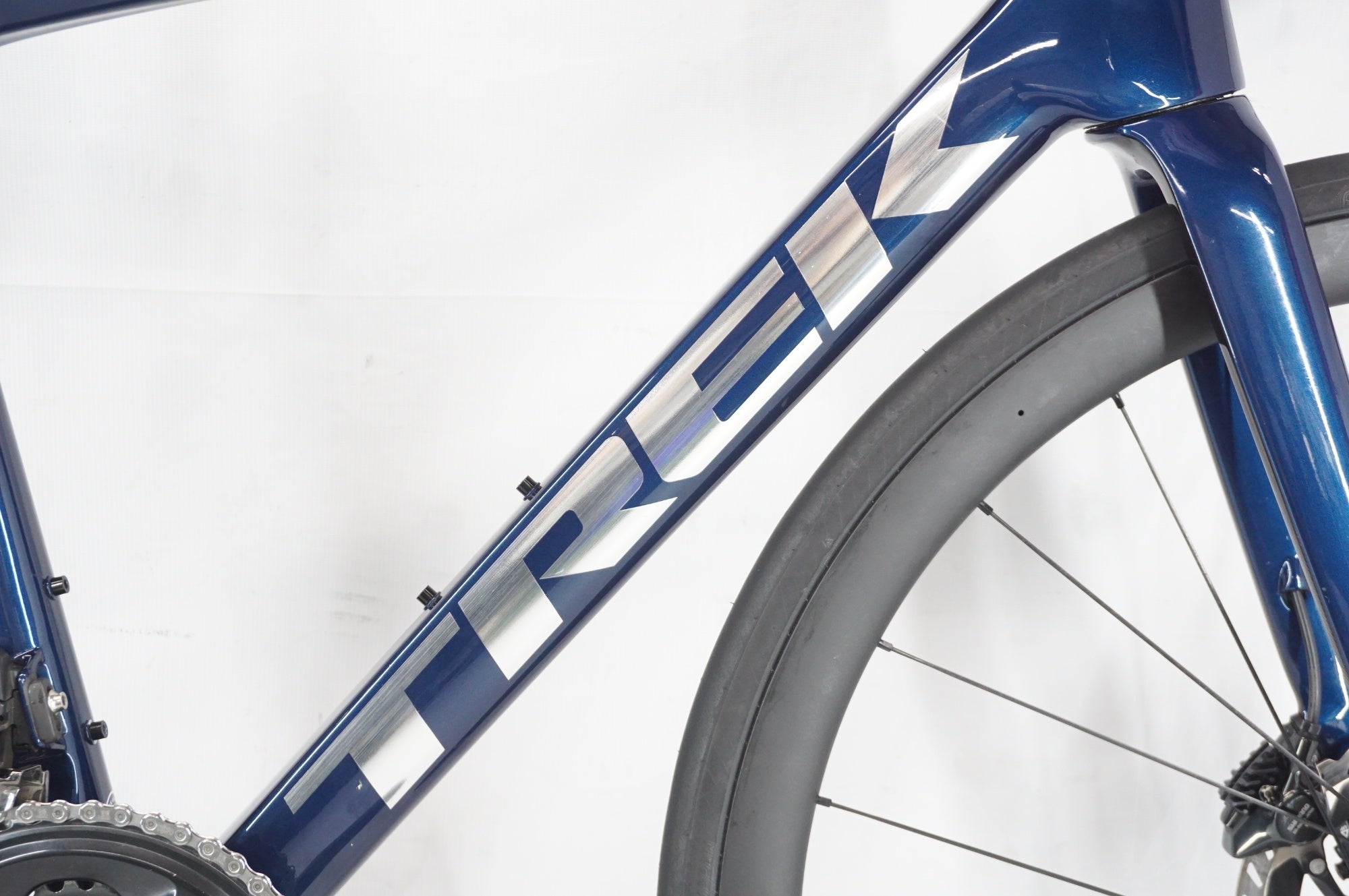 TREK 「トレック」 EMONDA SL7 2022-2023年モデル ロードバイク / 阪急塚口店