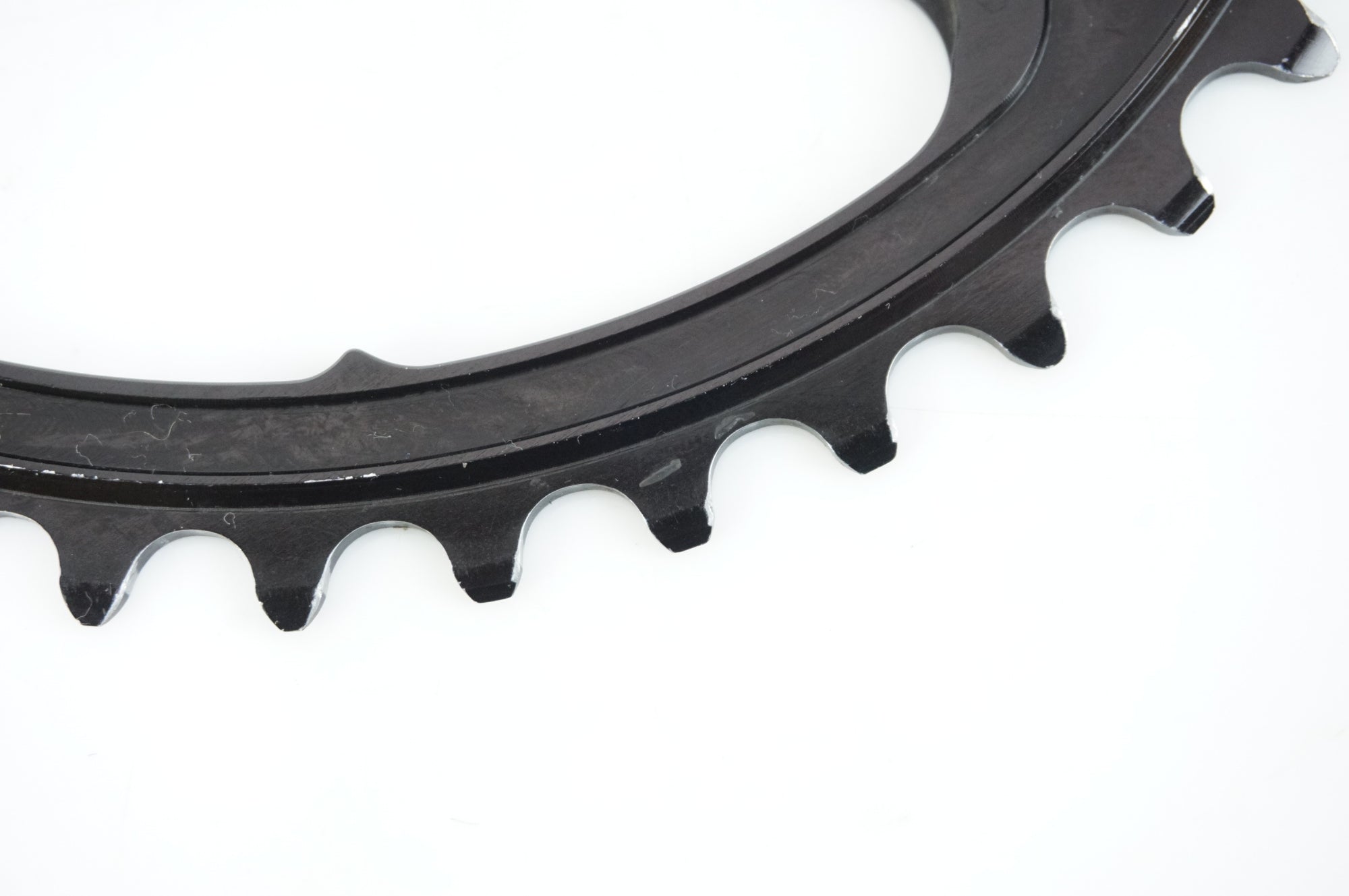 ABSOLUTE BLACK 「アブソリュートブラック」 OVAL 38T インナーチェーンリング / 中目黒店