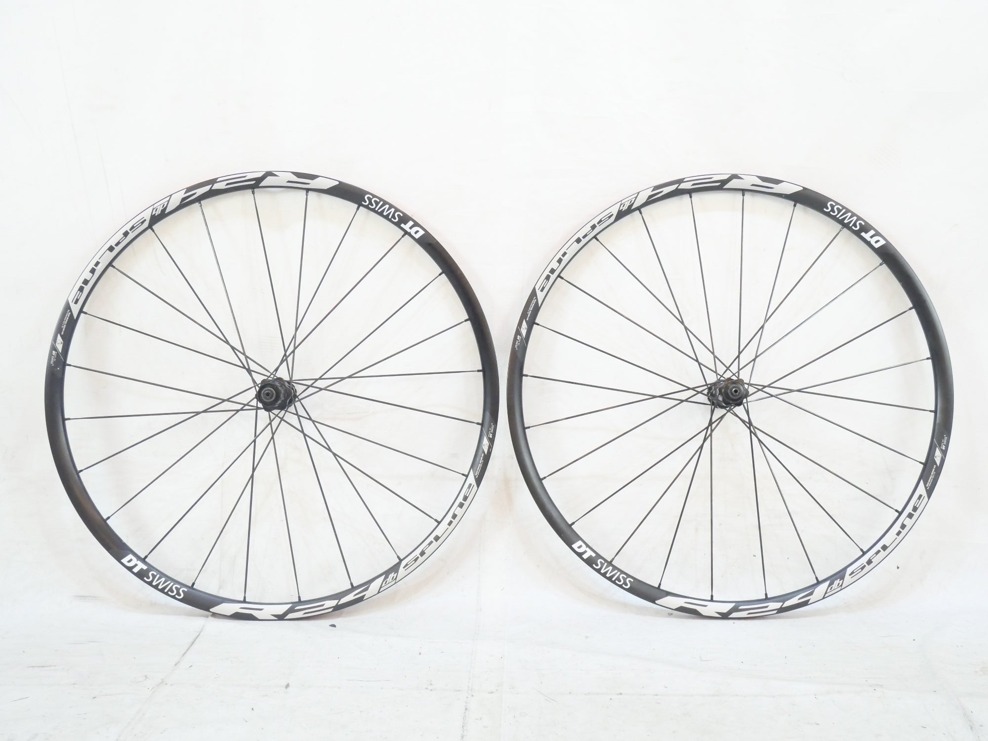 DT SWISS 「ディーティースイス」 R24 SPLINE DB シマノ11速 622×18C ホイールセット / バイチャリ浦和ベース