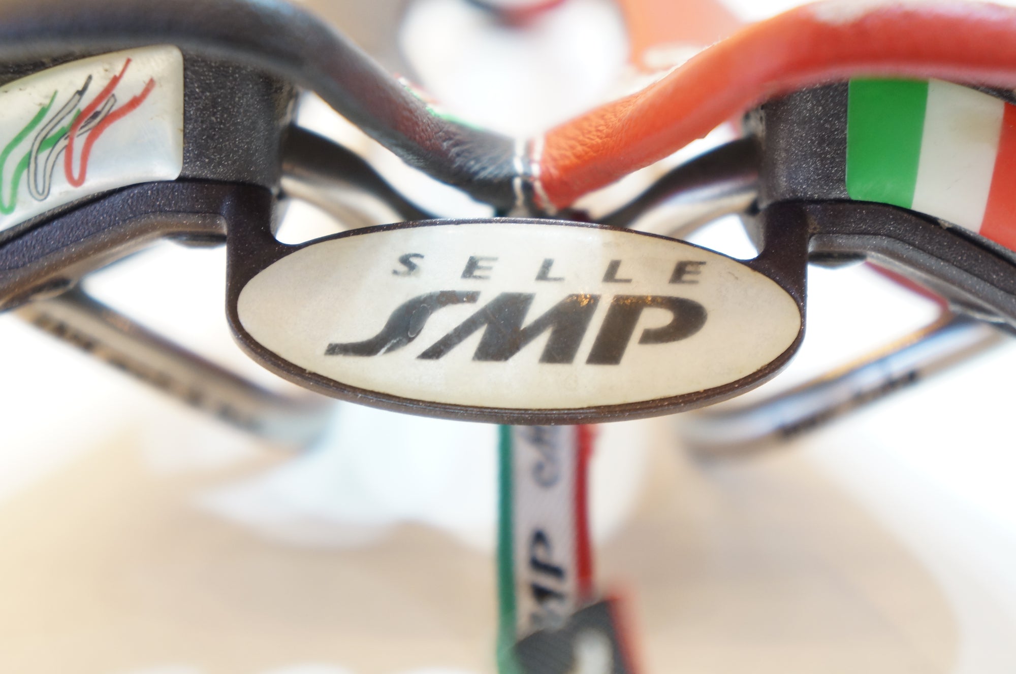 SELLE SMP 「セラ エスエムピー」 COMPOSIT サドル / バイチャリ浦和ベース