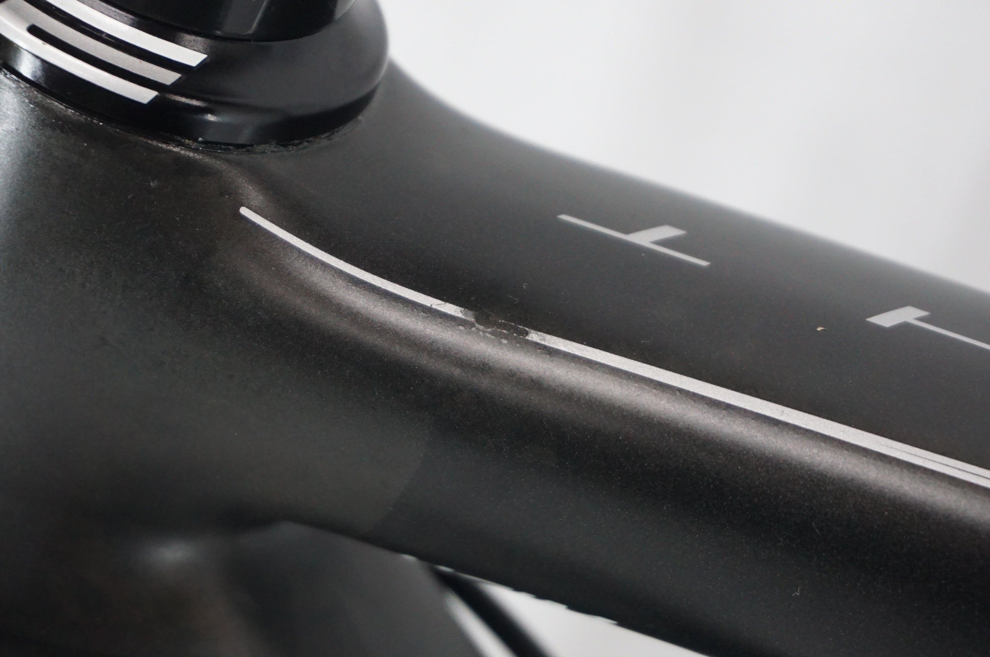 BH 「ビーエイチ」 ULTRALIGHT 105 2015年モデル ロードバイク / 阪急塚口店