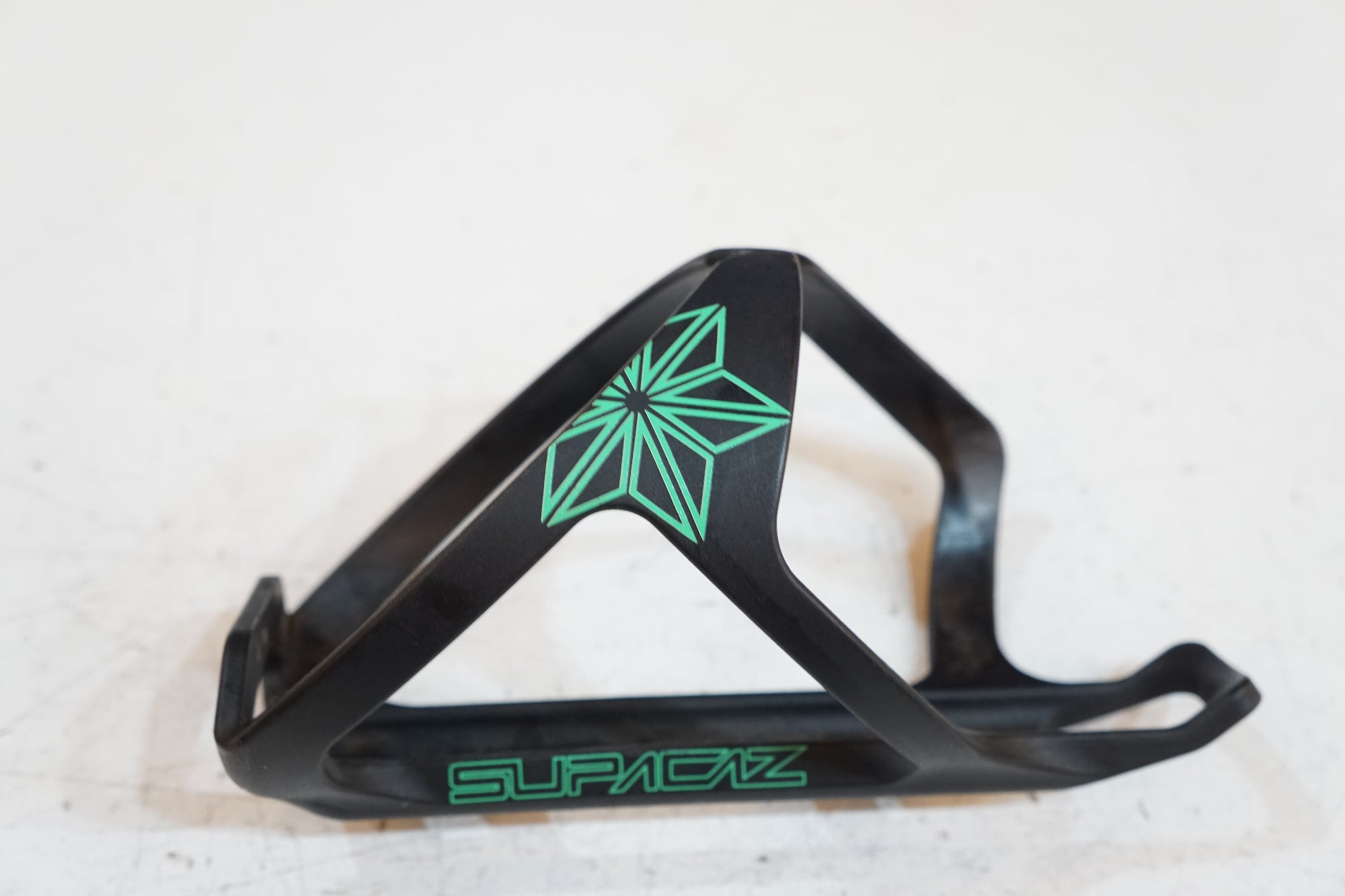 SUPACAZ 「スパカズ」 ボトルケージ / バイチャリ浦和ベース