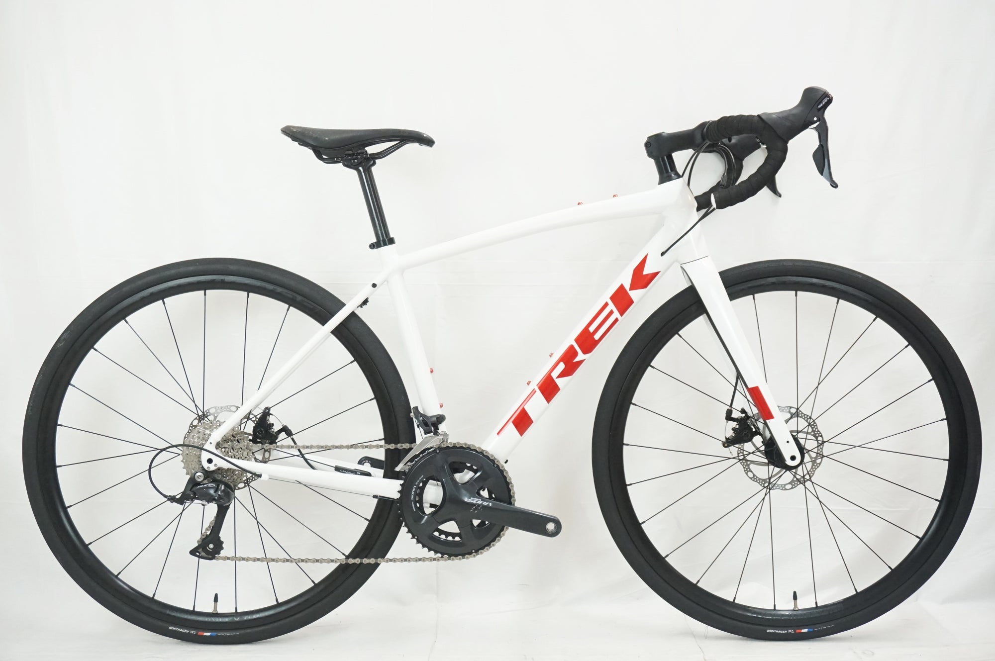 TREK 「トレック」 DOMANE AL3 DISC 2021年モデル ロードバイク / 福岡アイランドシティ店 ｜  バイチャリ公式オンラインショップ 【スポーツ自転車買取販売専門店】