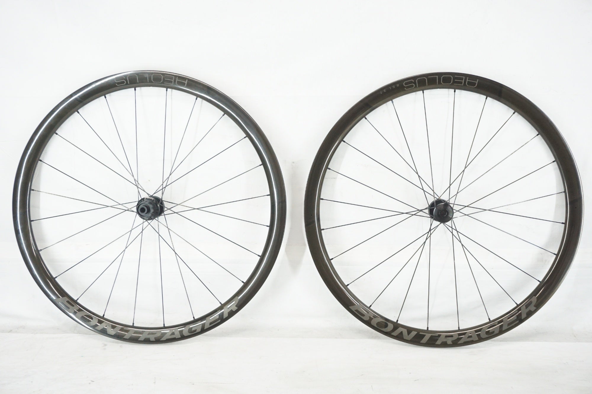 BONTRAGER 「ボントレガー」 AEOLUS RSL 37 DISC シマノ11速 ホイール BONTRAGER 「ボントレガー」 AEOLUS RSL 37 DISC シマノ11速 ホイール