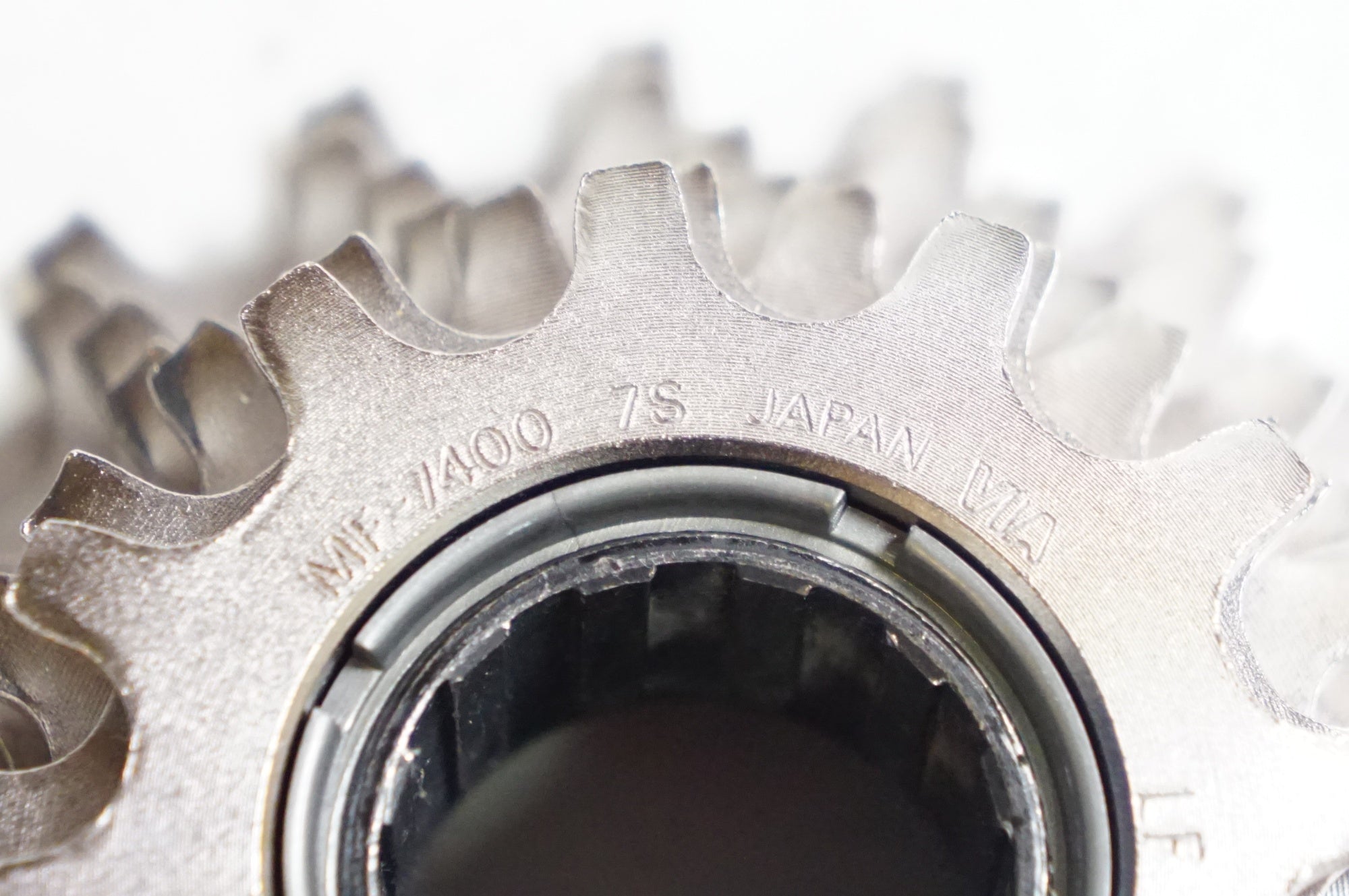 SHIMANO 「シマノ」 DURA-ACE MF-7400-7 12-21T ボスフリー スプロケット / 熊谷本店