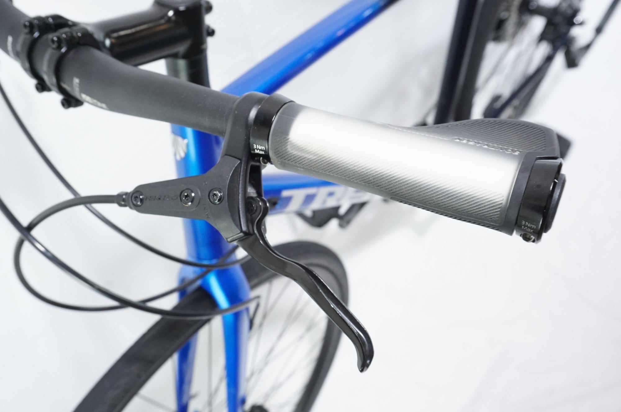 TREK 「トレック」 FX3 DISC 2022年モデル クロスバイク / 中目黒店