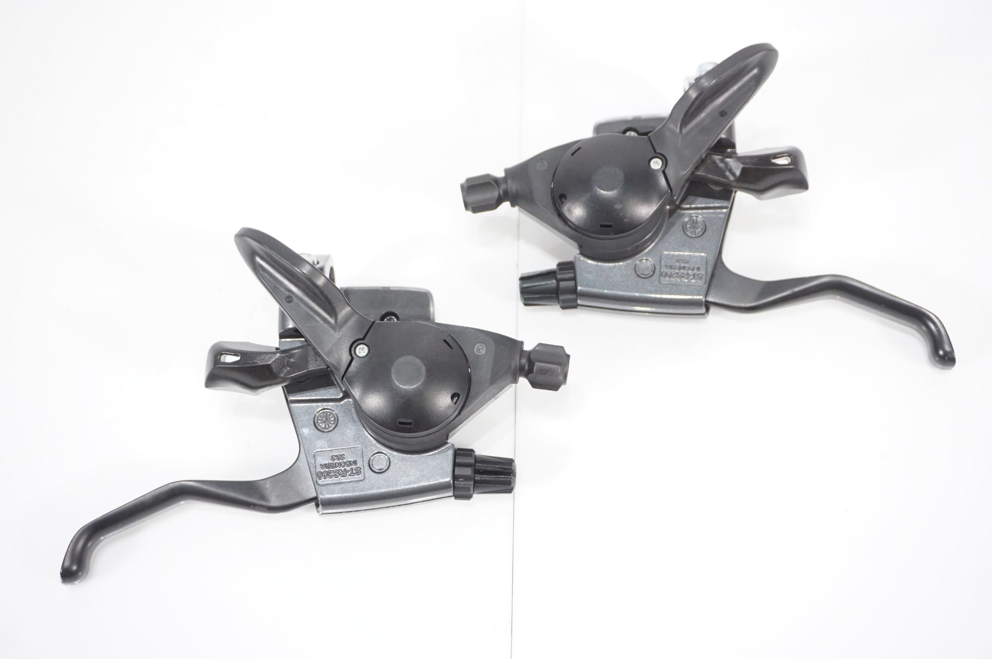 SHIMANO 「シマノ」 CLARIS ST-RS200 シフティング/ブレーキレバー / AKIBA店