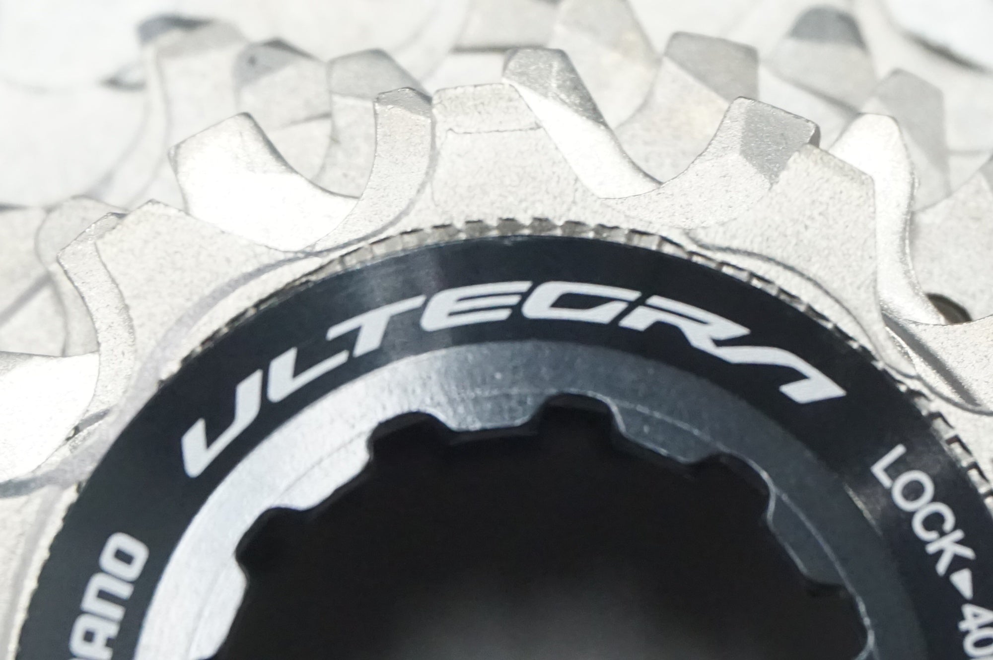 SHIMANO 「シマノ」 ULTEGRA CS-R8100 11-30T スプロケット / 福岡店