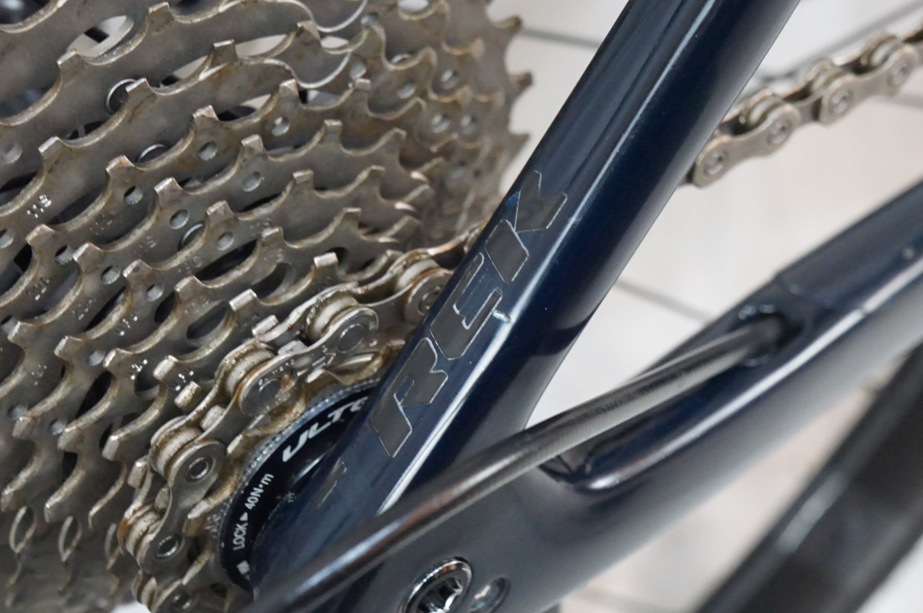 TREK 「トレック」 EMONDA SL5 DISC 2021年モデル ロードバイク / バイチャリ浦和ベース