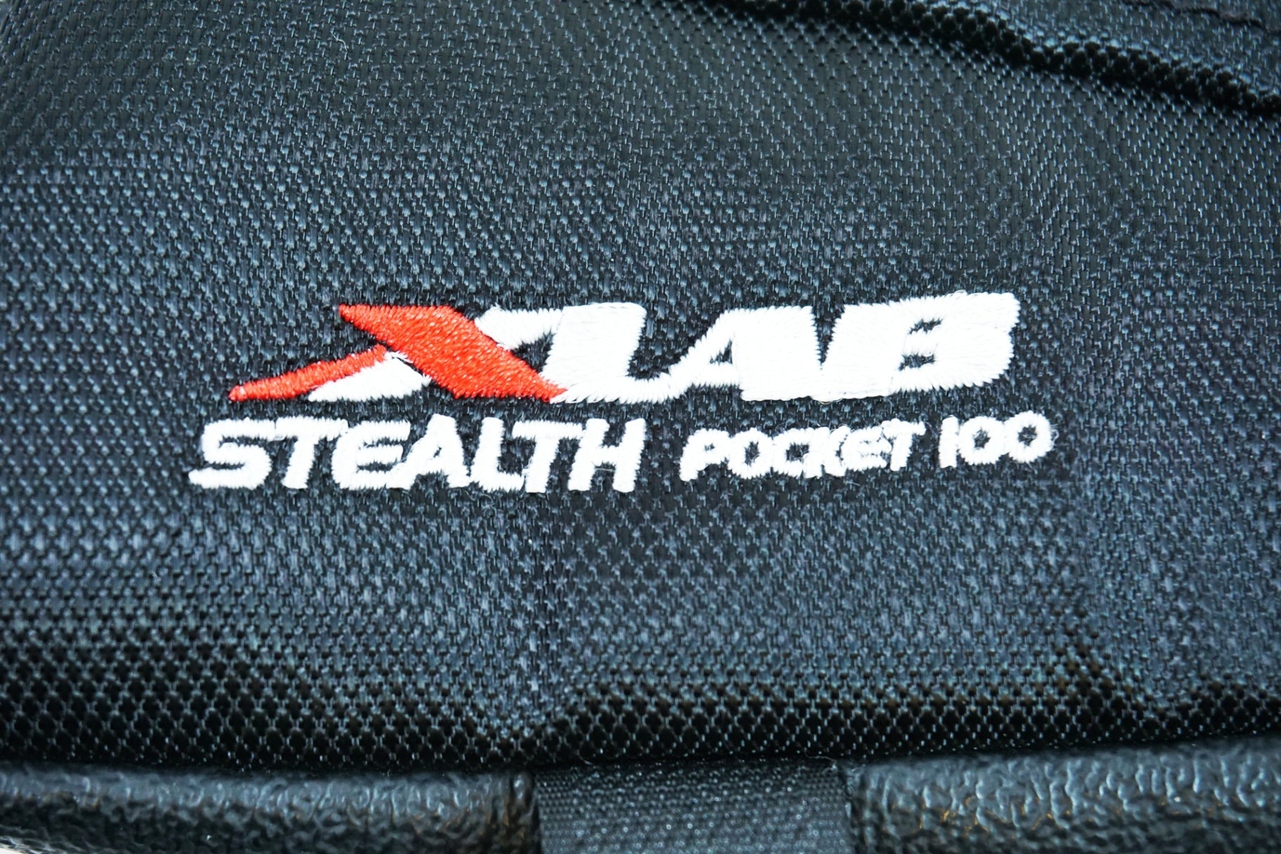 XLAB 「エックスラボ」 STEALTH POCKET 100 トップチューブバッグ / 有明ガーデン店
