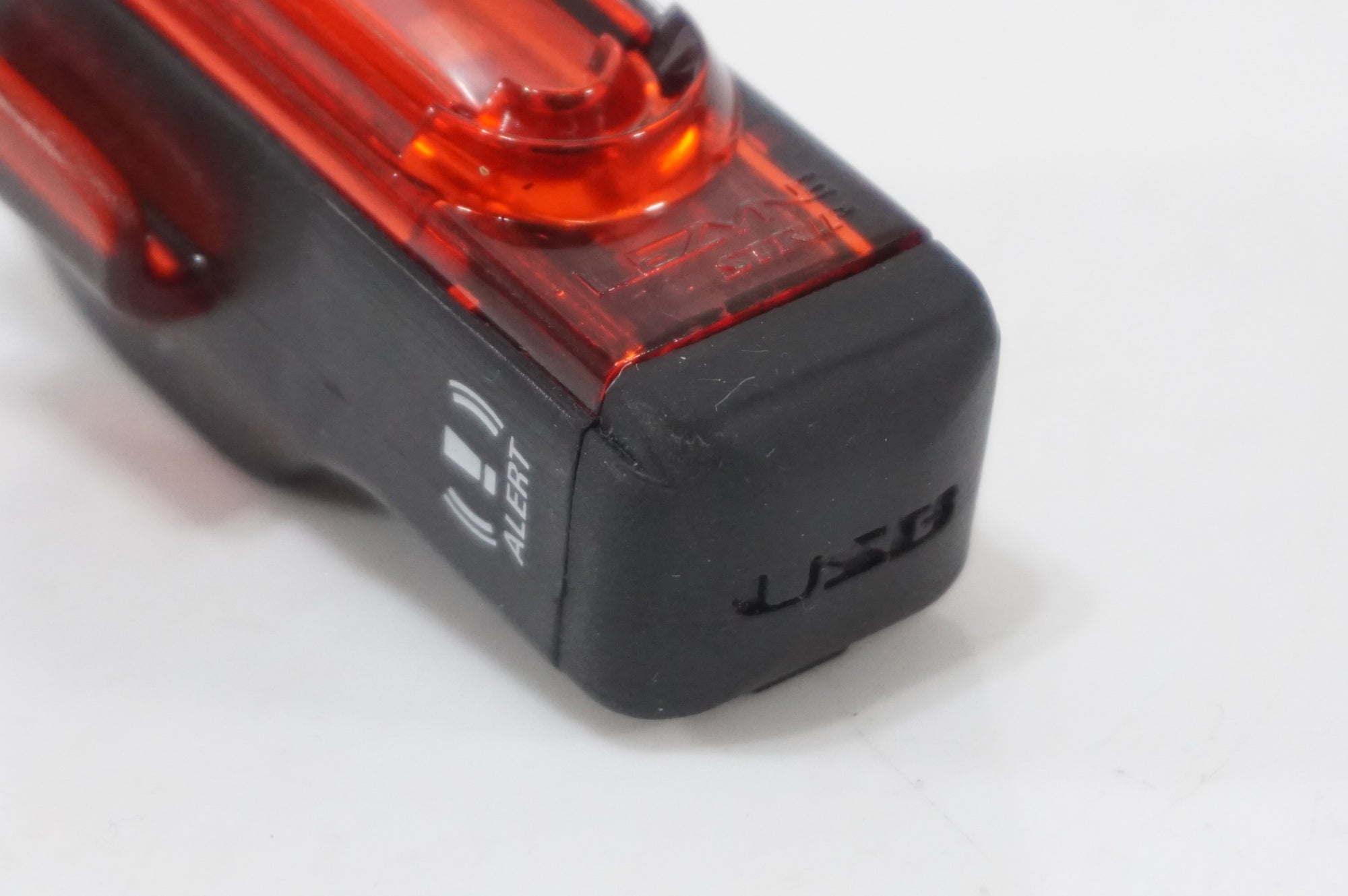 LEZYNE 「レザイン」 STRAP ALERT 150 リアライト / AKIBA店