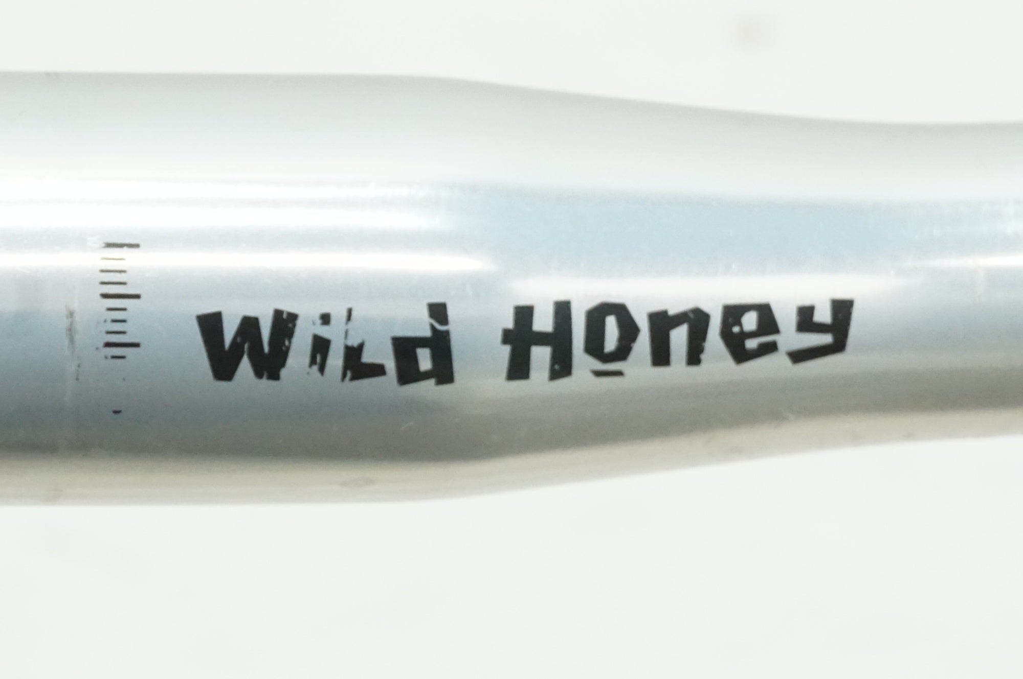 SIM WORKS 「シムワークス」 WILD HONEY BAR φ31.8 510mm ハンドル / 大宮店