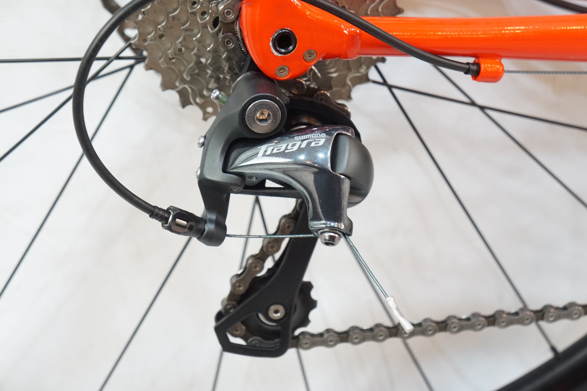 TREK 「トレック」 DOMANE AL4 DISC 2022年モデル ロードバイク / バイチャリ浦和ベース