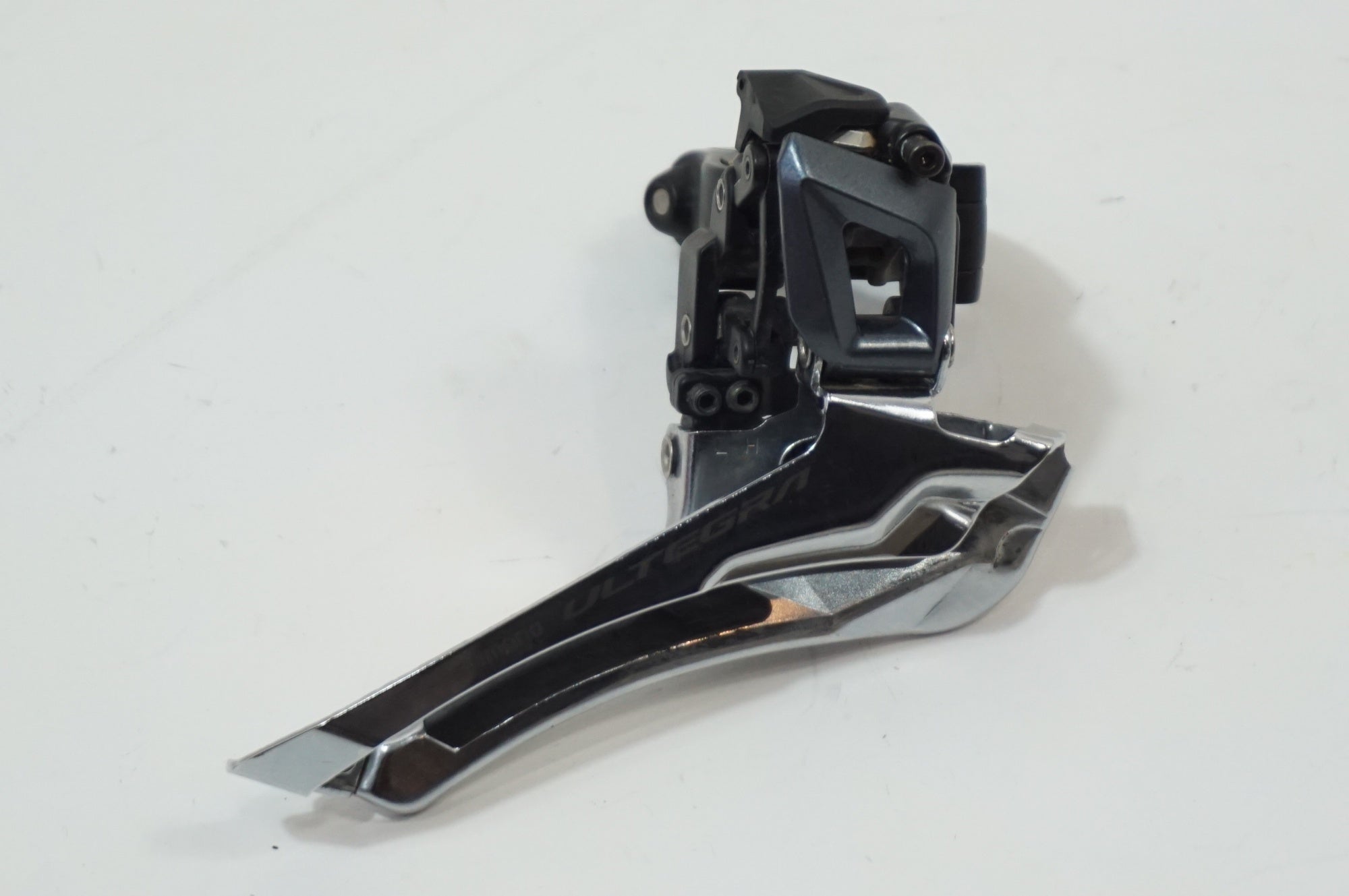 SHIMANO 「シマノ」 ULTEGRA Φ28.6 FD-R8000 フロントディレイラー