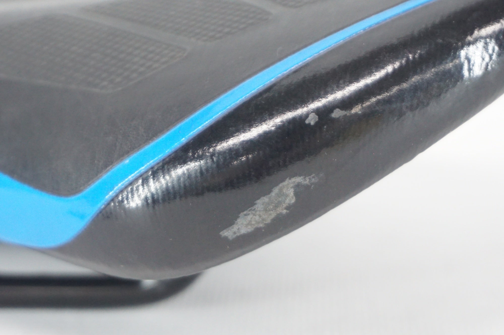 DDK 「ディーディーケー」 MERIDA サドル / 阪急塚口店