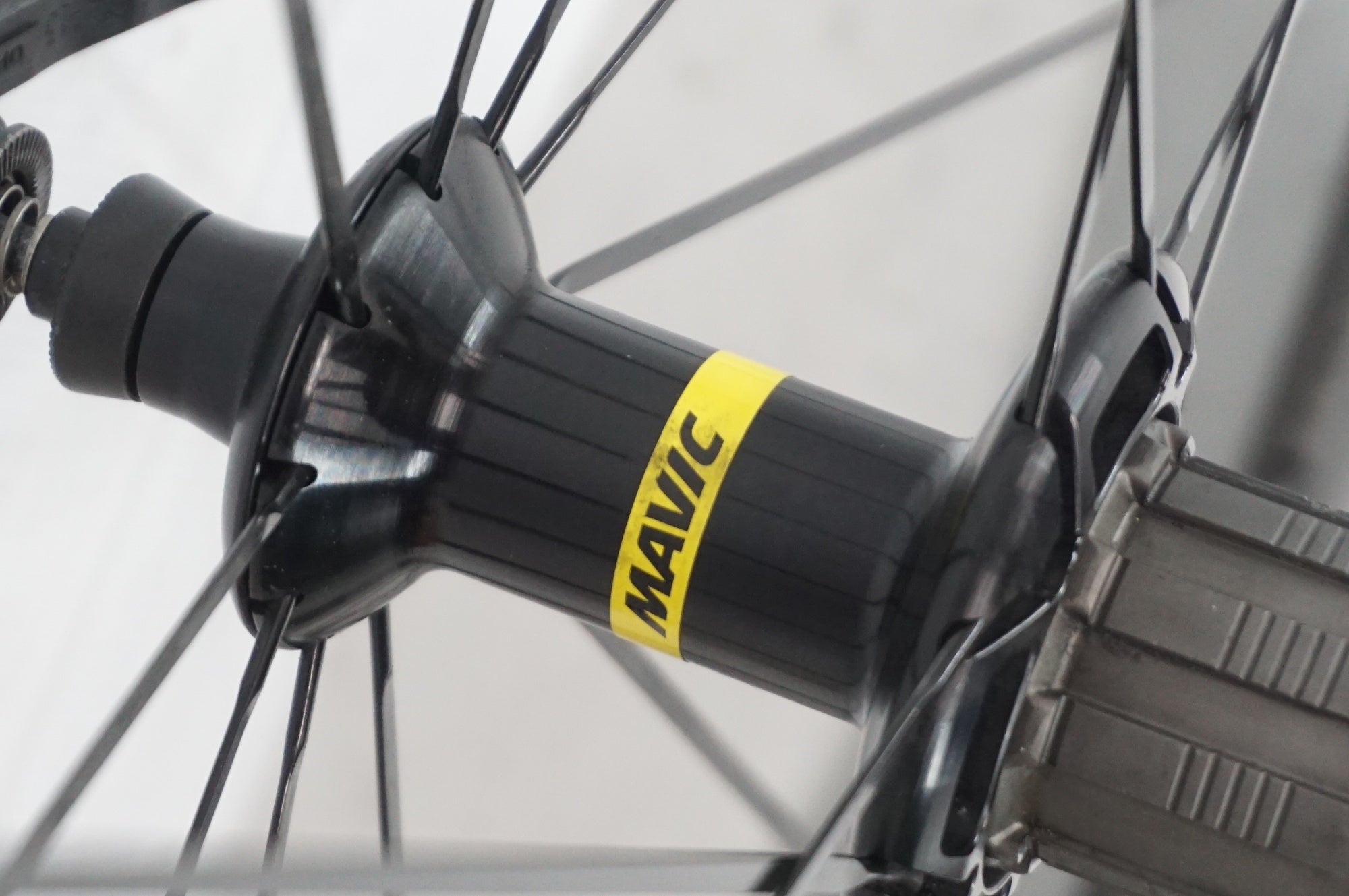 MAVIC 「マヴィック」 COSMIC CARBONE 40 ELITE シマノ11速 ホイールセット / 阪急塚口店