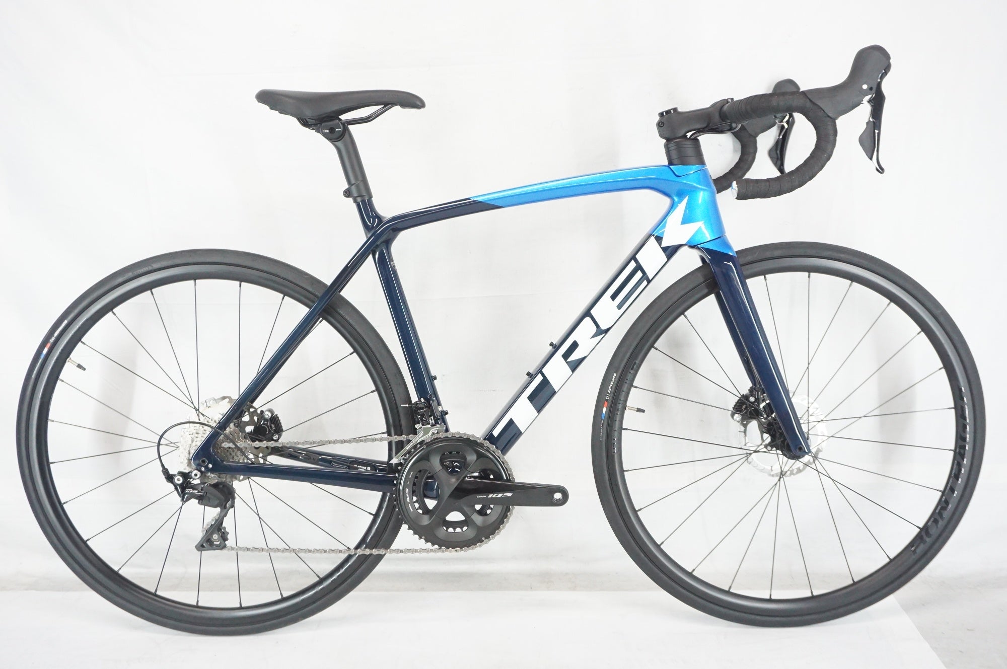 TREK 「トレック」 EMONDA SL5 DISC 2022年モデル ロードバイク TREK 「トレック」 EMONDA SL5 DISC 2022年モデル ロードバイク / 阪急