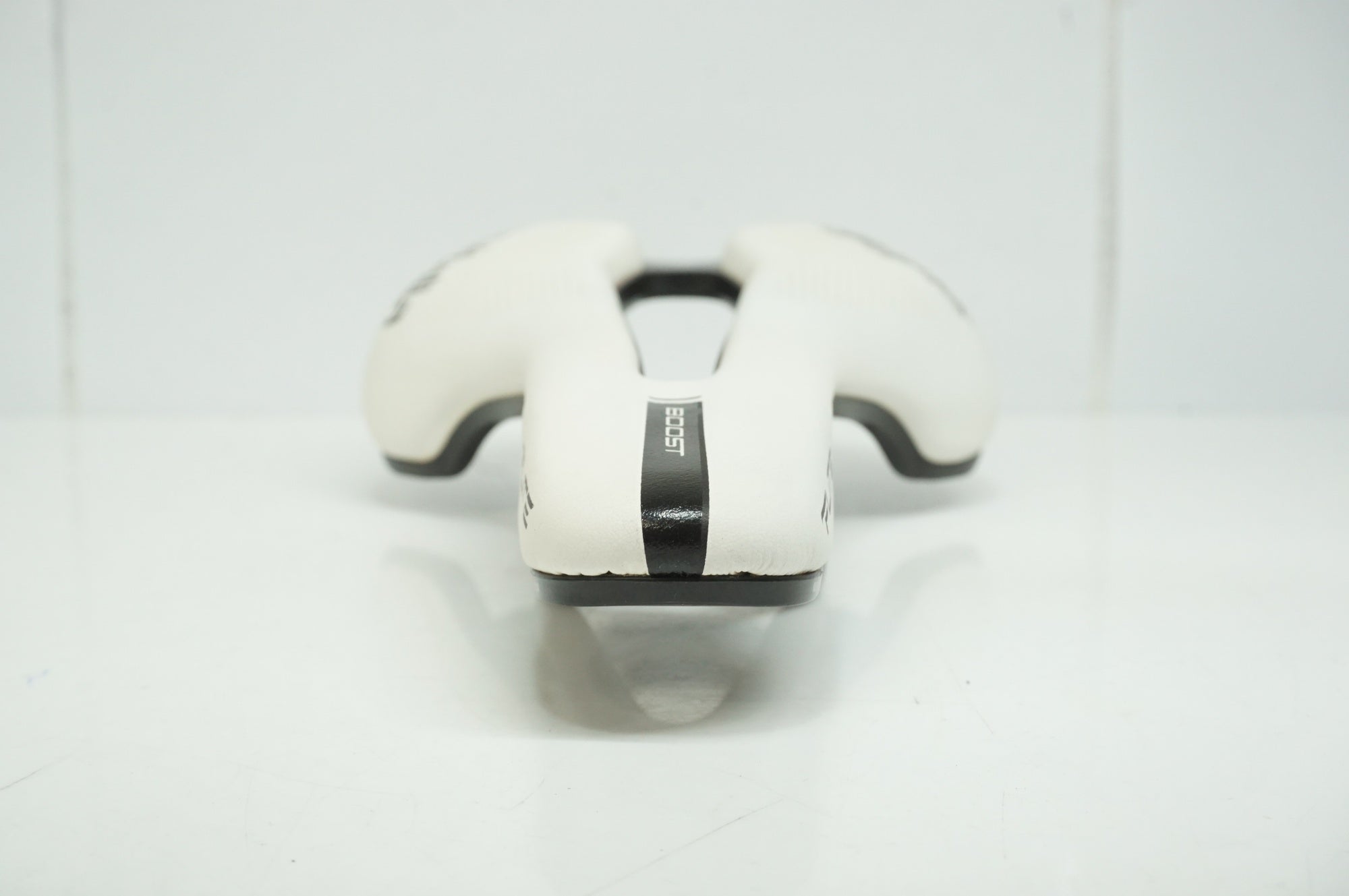 SELLE ITALIA 「セライタリア」 FLITE BOOST KIT CARBONIO SUPERFLOW サドル / 大宮店