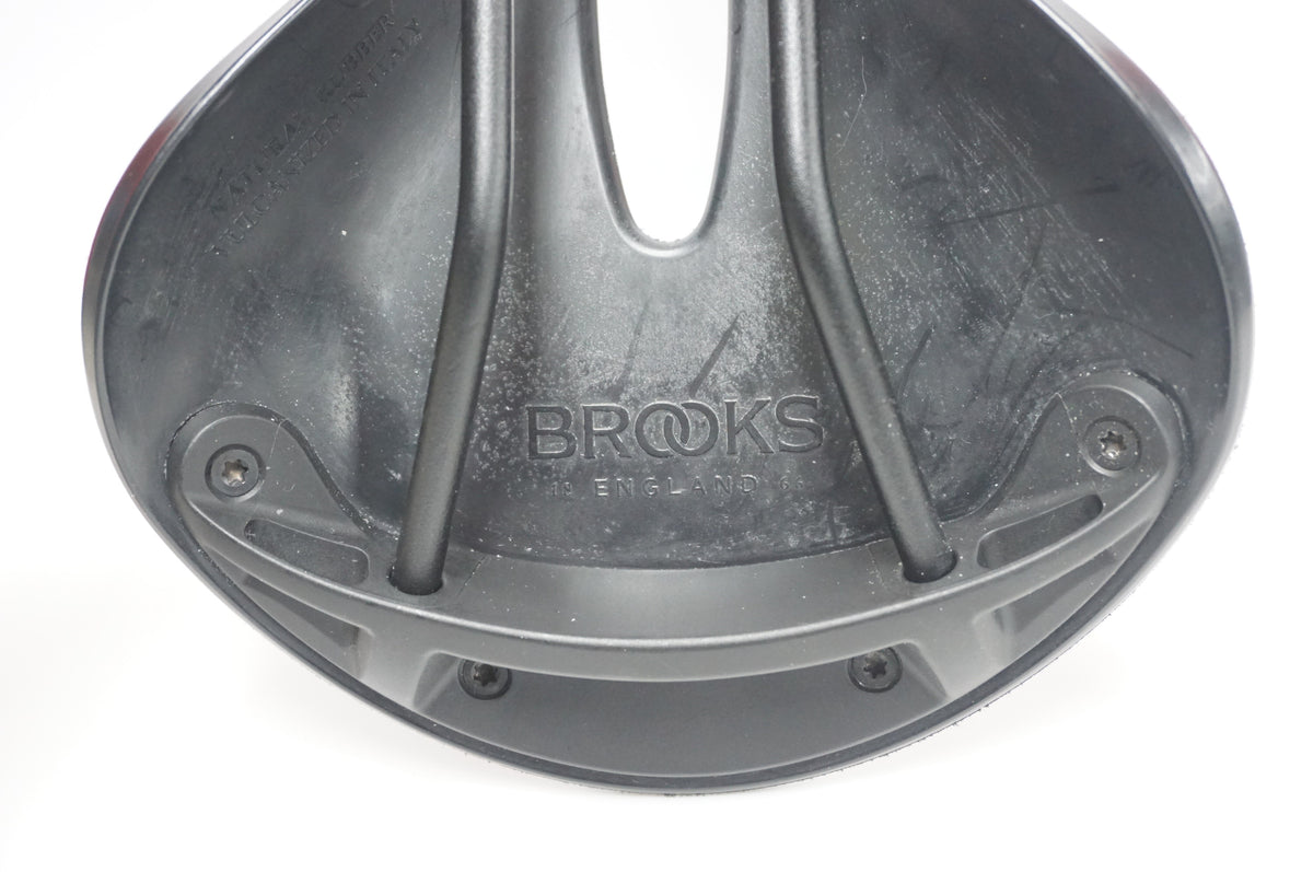 BROOKS 「ブルックス」 CAMBIUM C17 CARVED サドル / 福岡店