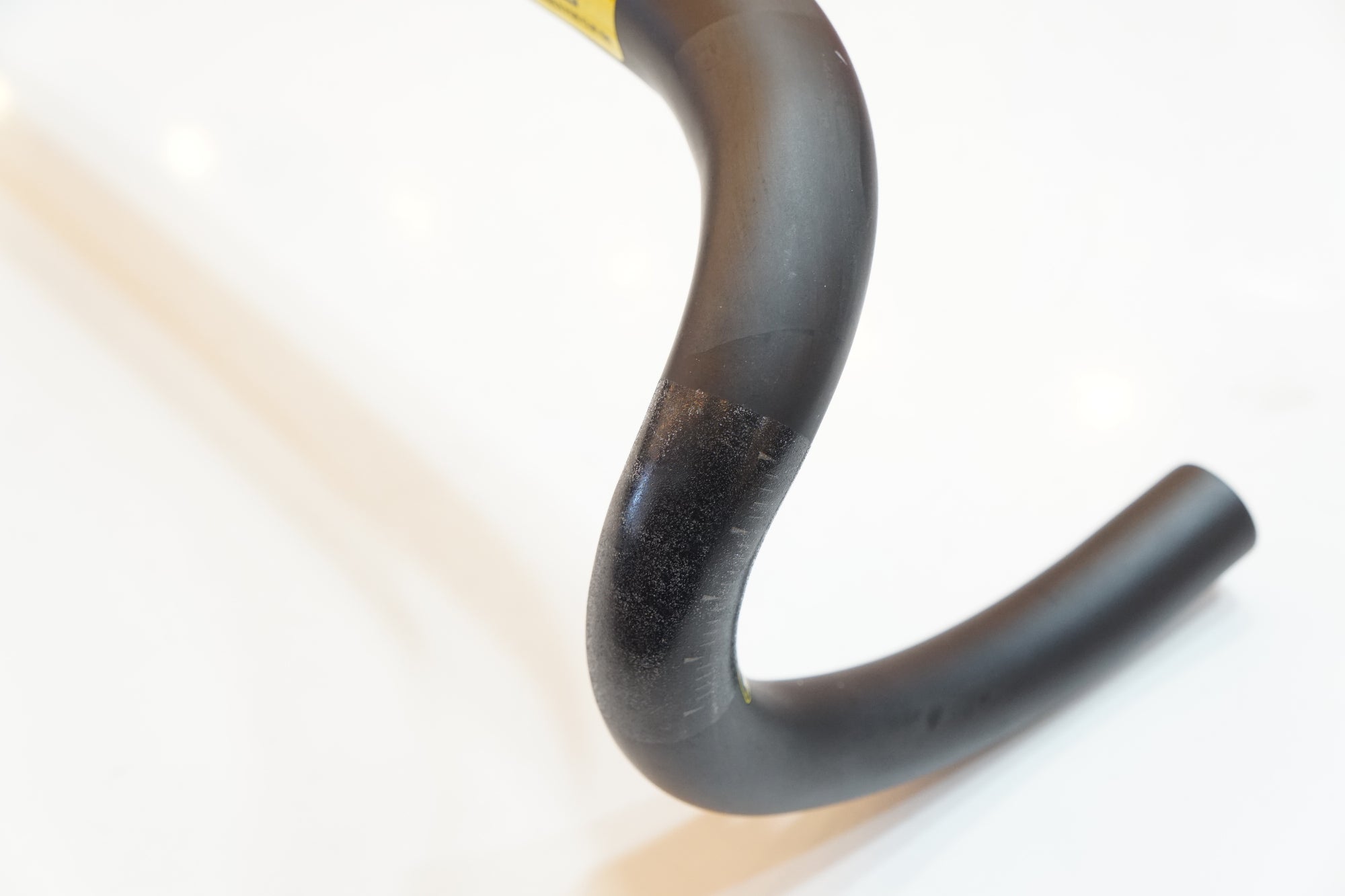 SHIMANO 「シマノ」 PRO PLT CARBON COMPOSITE φ31.8 400mm ハンドル / バイチャリ浦和ベース