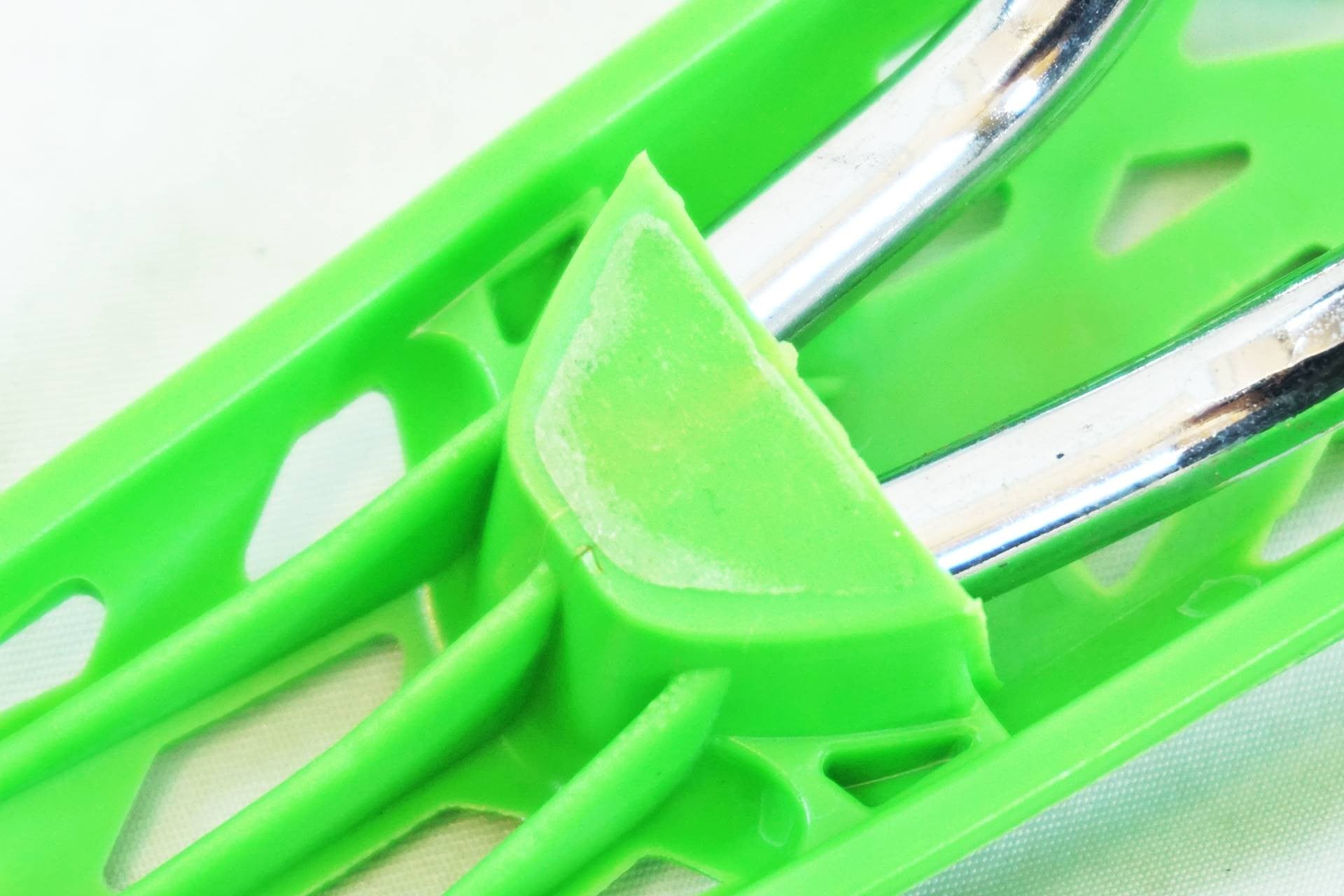 VERTU 「ヴァーチュ」 サドル / 有明ガーデン店