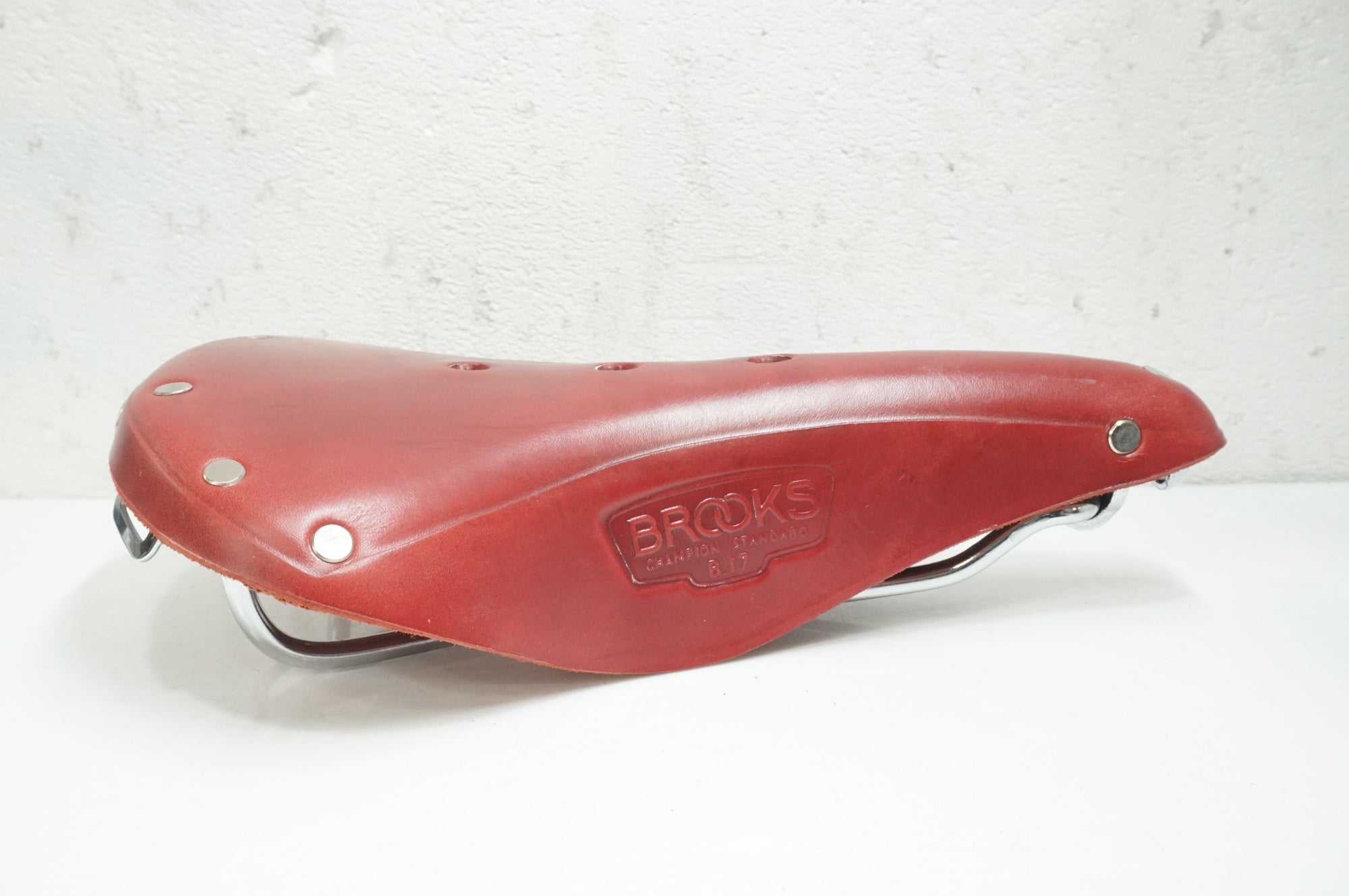 BROOKS 「ブルックス」 B17 STD ラズベリーカラー サドル / 大宮店