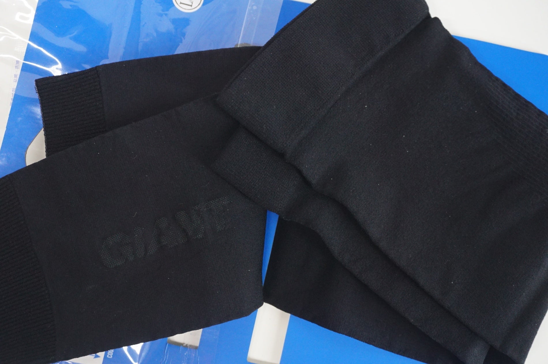 GIANT 「ジャイアント」 Seamless UV Arm Coolers L/XLサイズ アームカバー / 阪急塚口店