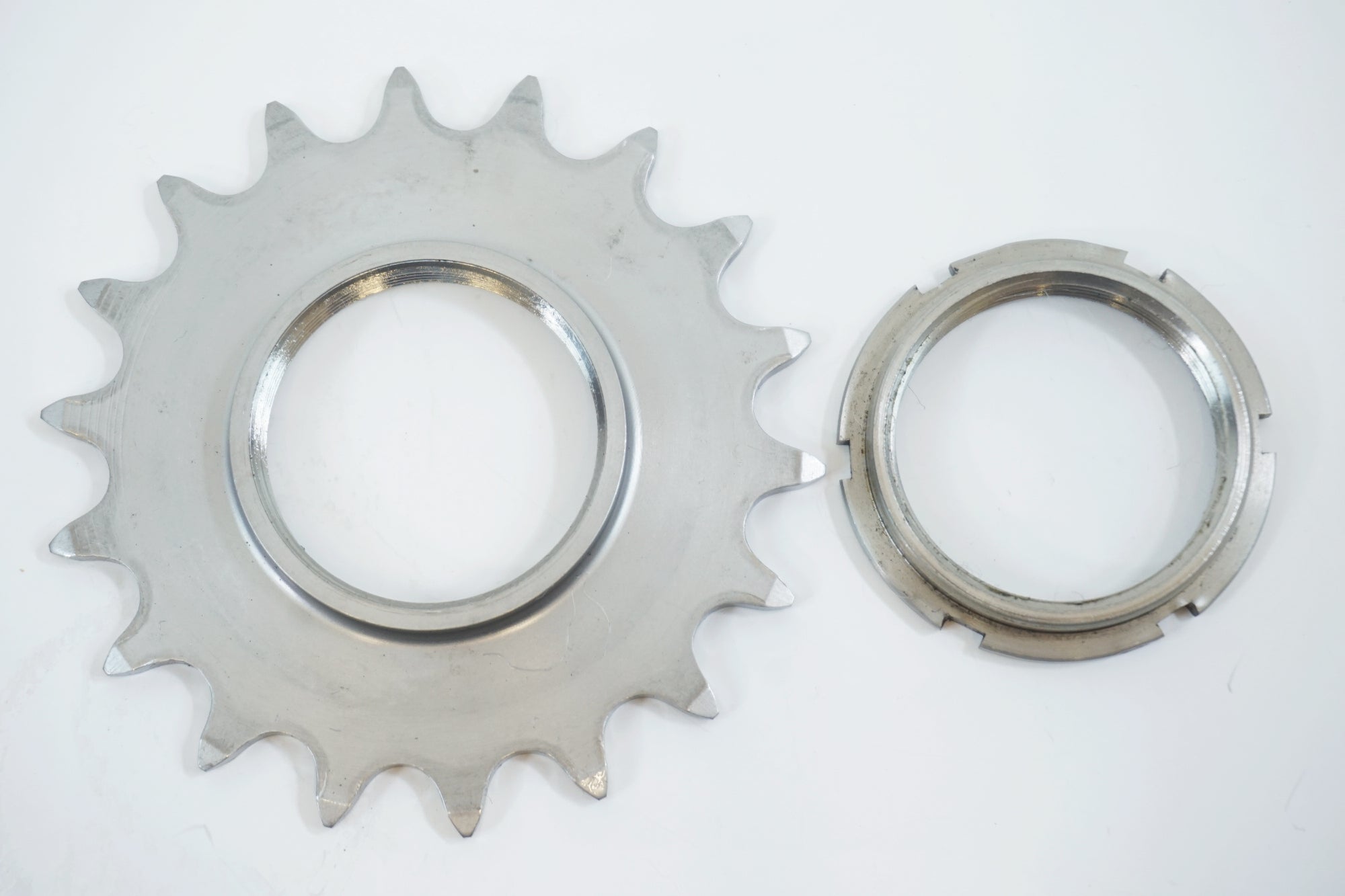 PHILWOOD 「フィルウッド」 TRACK COG 18T コグ / 有明ガーデン店