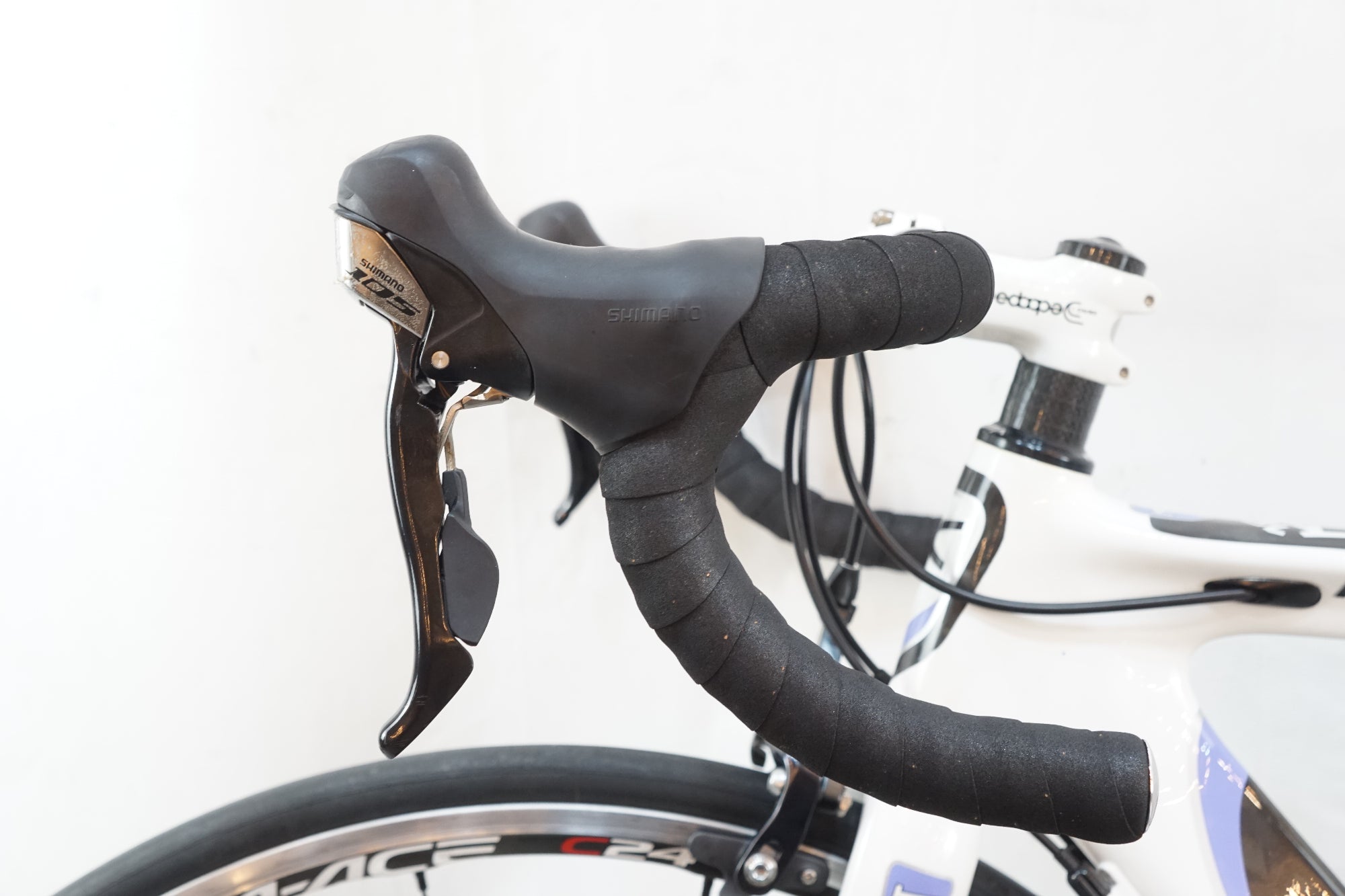 KUOTA 「クオータ」 KHARMA GLAM 2013年モデル ロードバイク / バイチャリ浦和ベース
