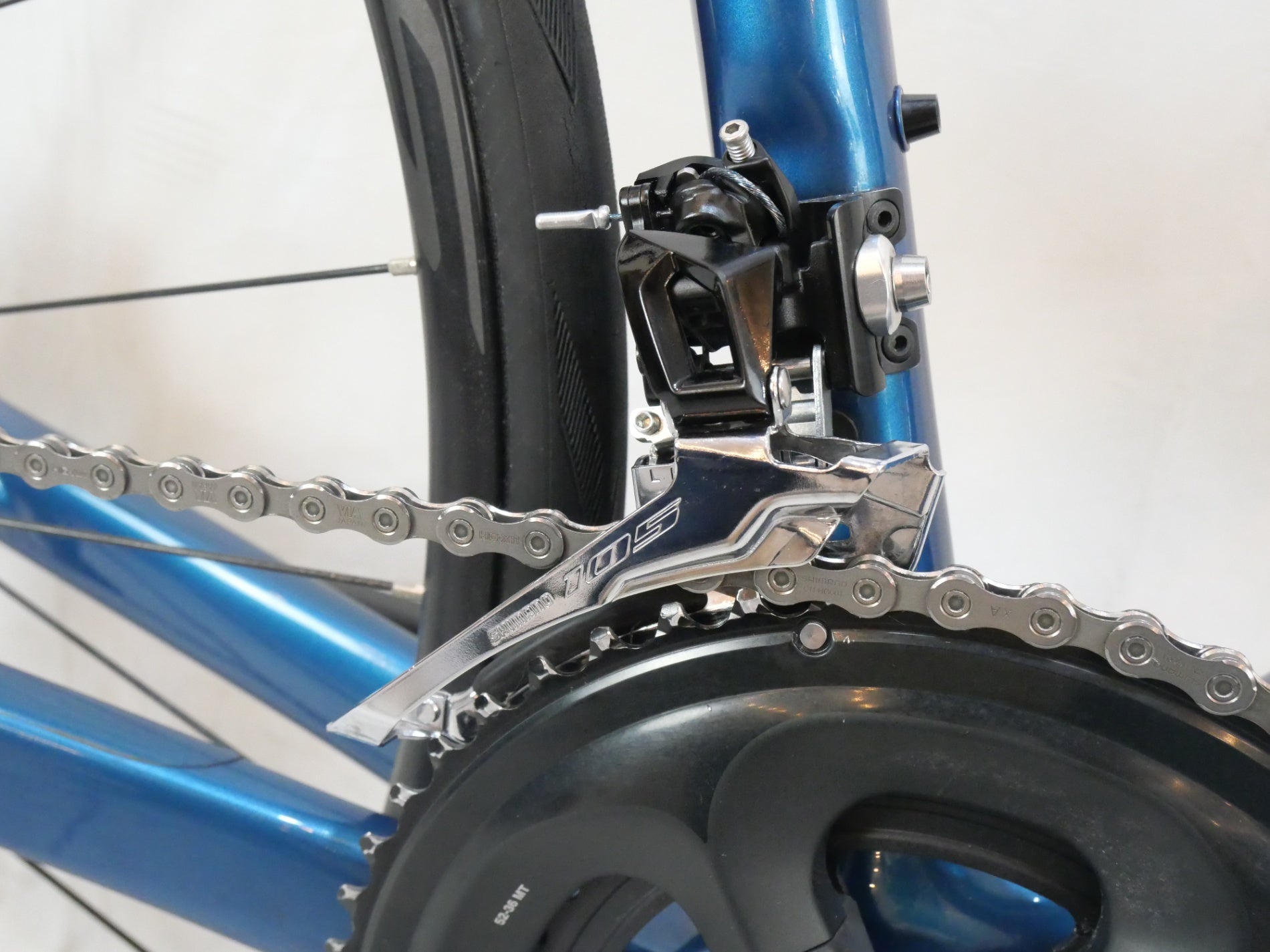 LOOK 「ルック」 785 HUEZ DISC 105 2020年モデル ロードバイク / バイチャリ浦和ベース