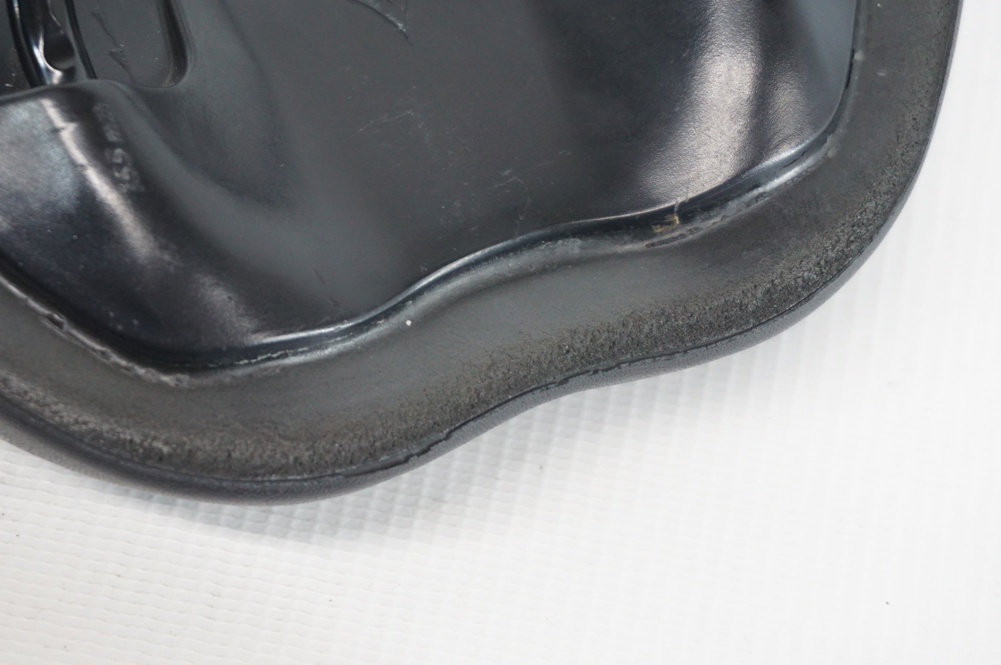 SPECIALIZED 「スペシャライズド」 サドル / 阪急塚口店