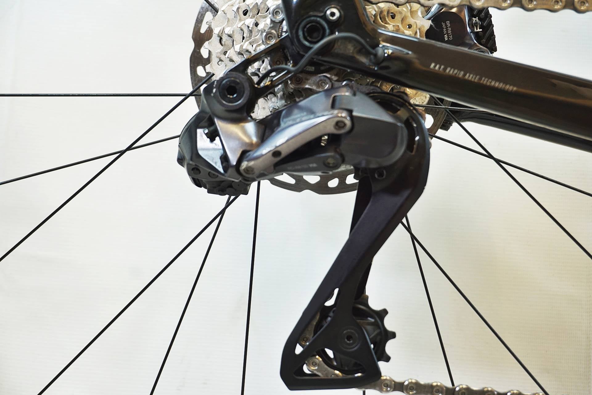 FOCUS 「フォーカス」 IZALCO MAX DISC 9 2022年モデル ロードバイク / 有明ガーデン店