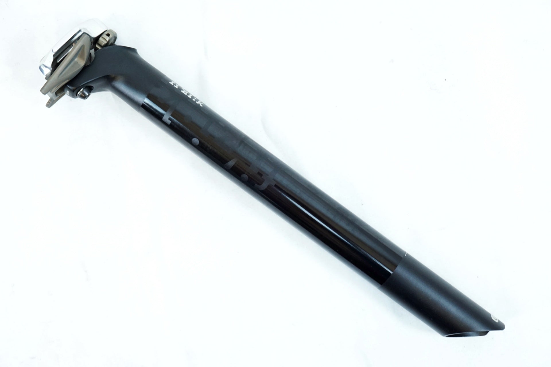 FIZIK 「フィジーク」 CYRANO R3 Φ31.6 330mm シートポスト / 有明ガーデン店